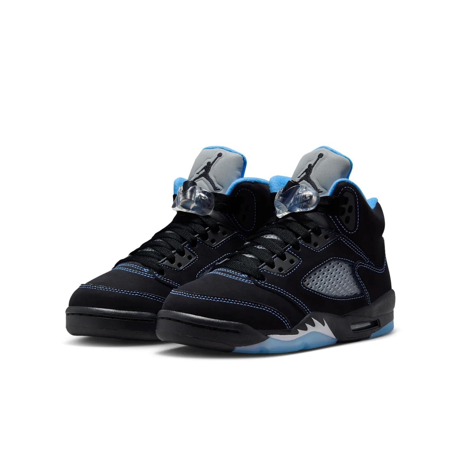 Air Jordan 5 "Black Carolina" image 5