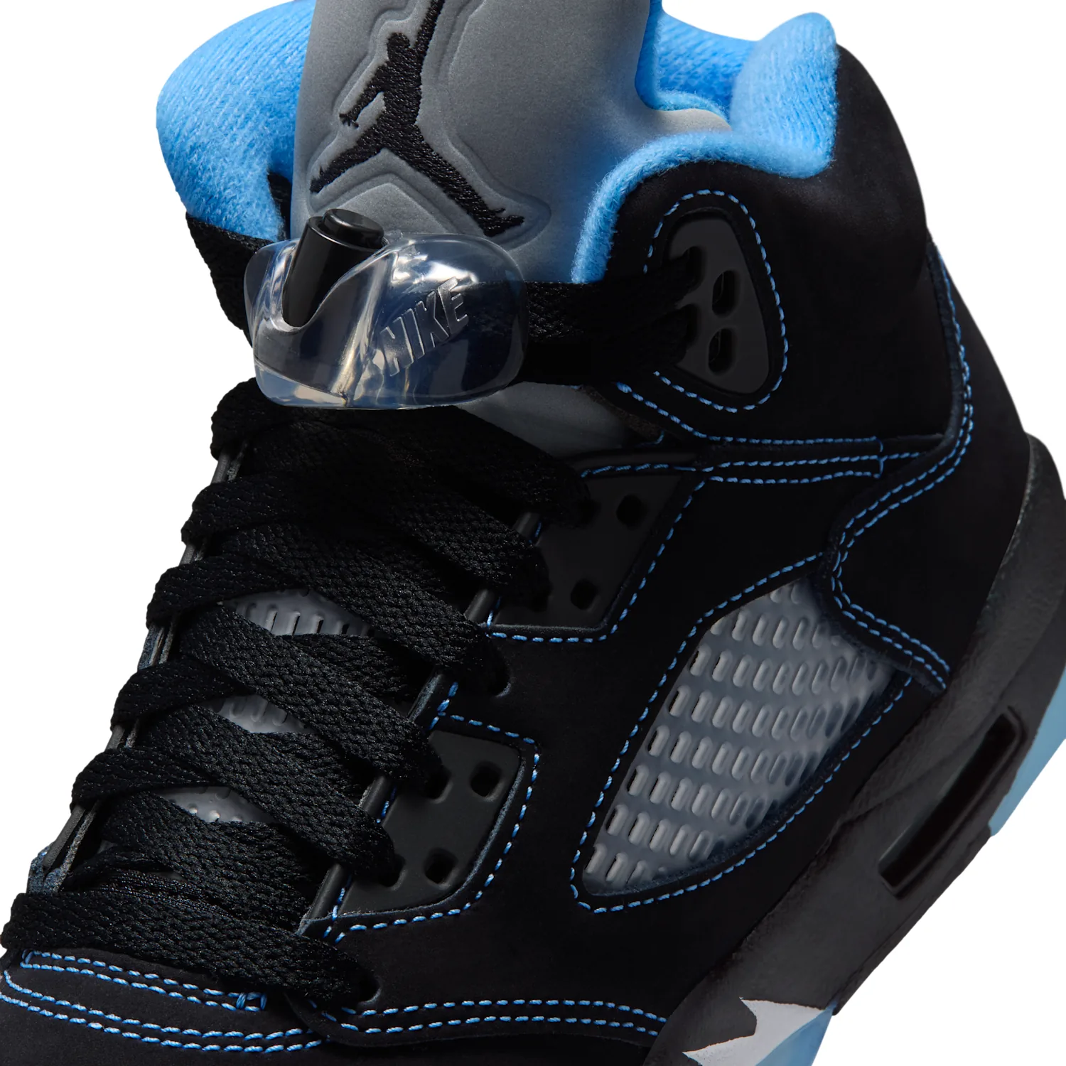 Air Jordan 5 "Black Carolina" image 7