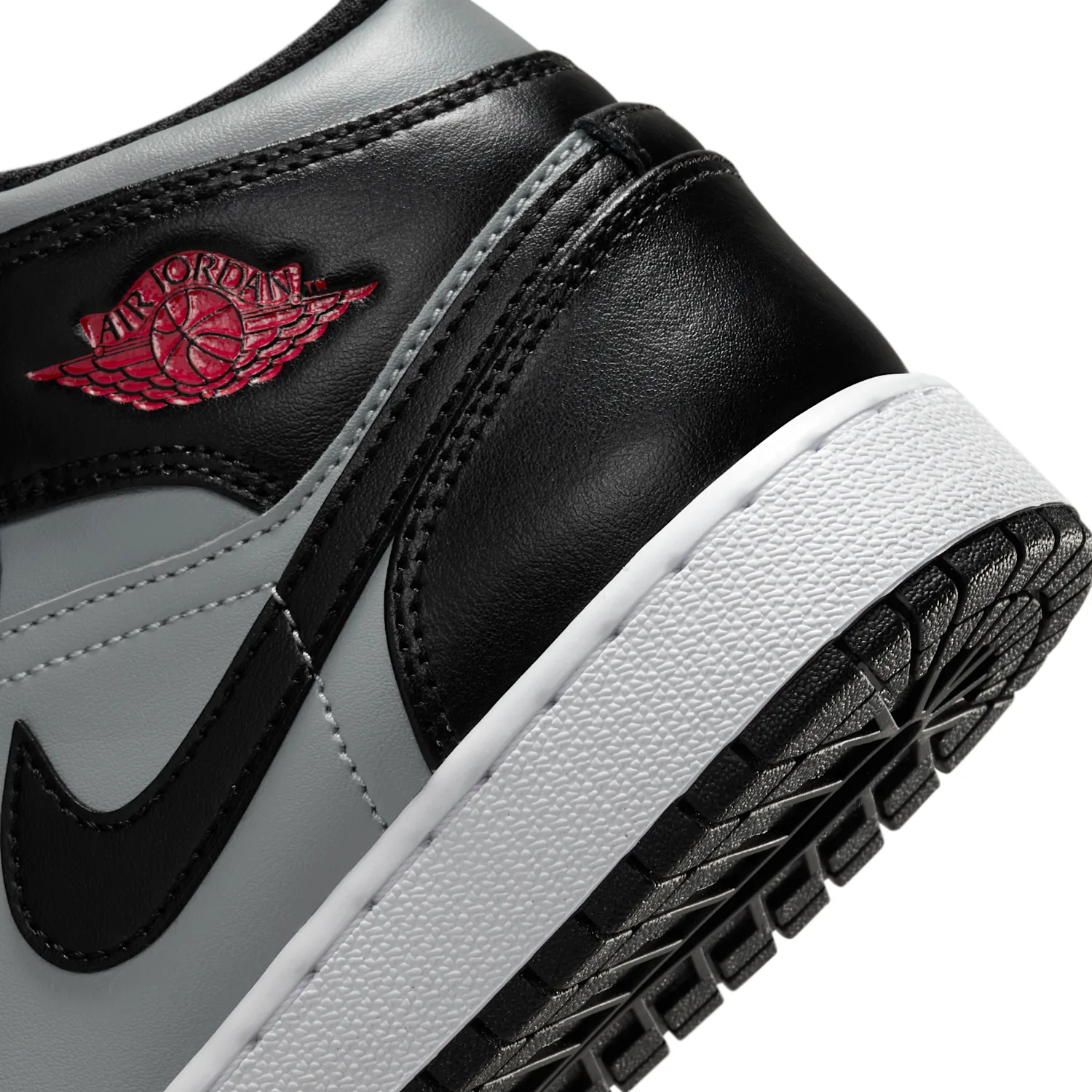 Jordan 1 Mid image 8
