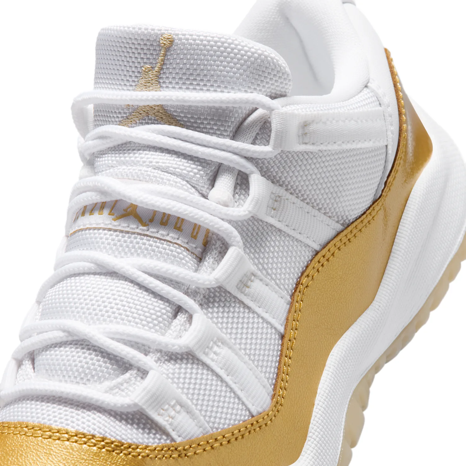 Jordan 11 Retro Low image 7