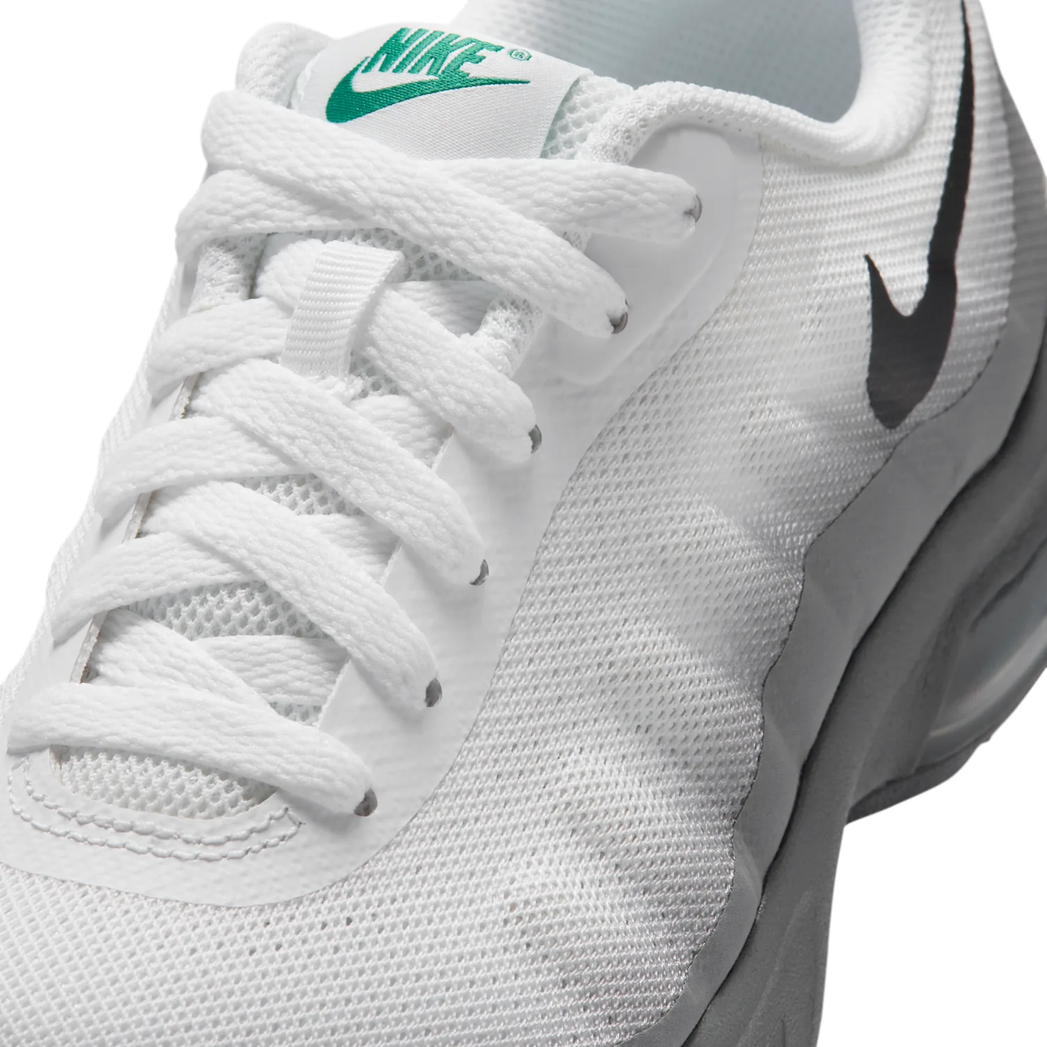 Nike Air Max Invigor image 7
