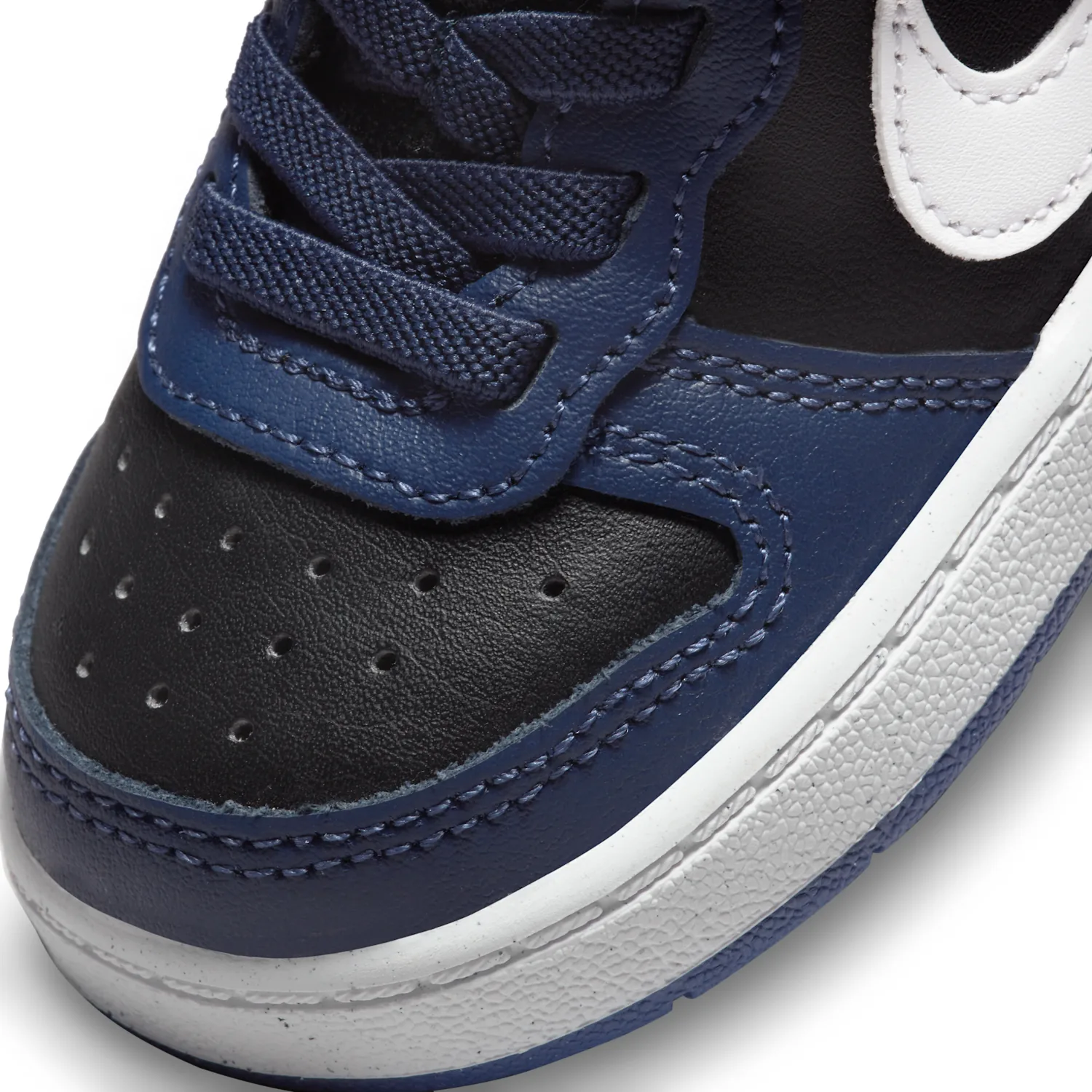 Nike Court Borough Low 2 image 7