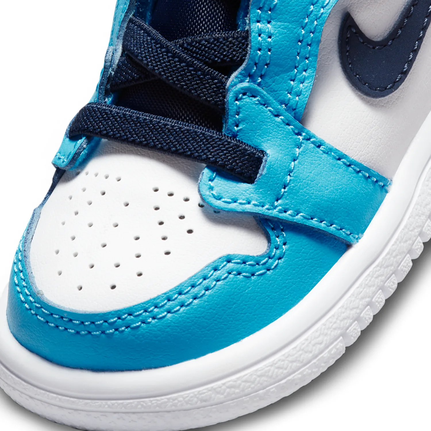 Jordan 1 Low Alt image 7