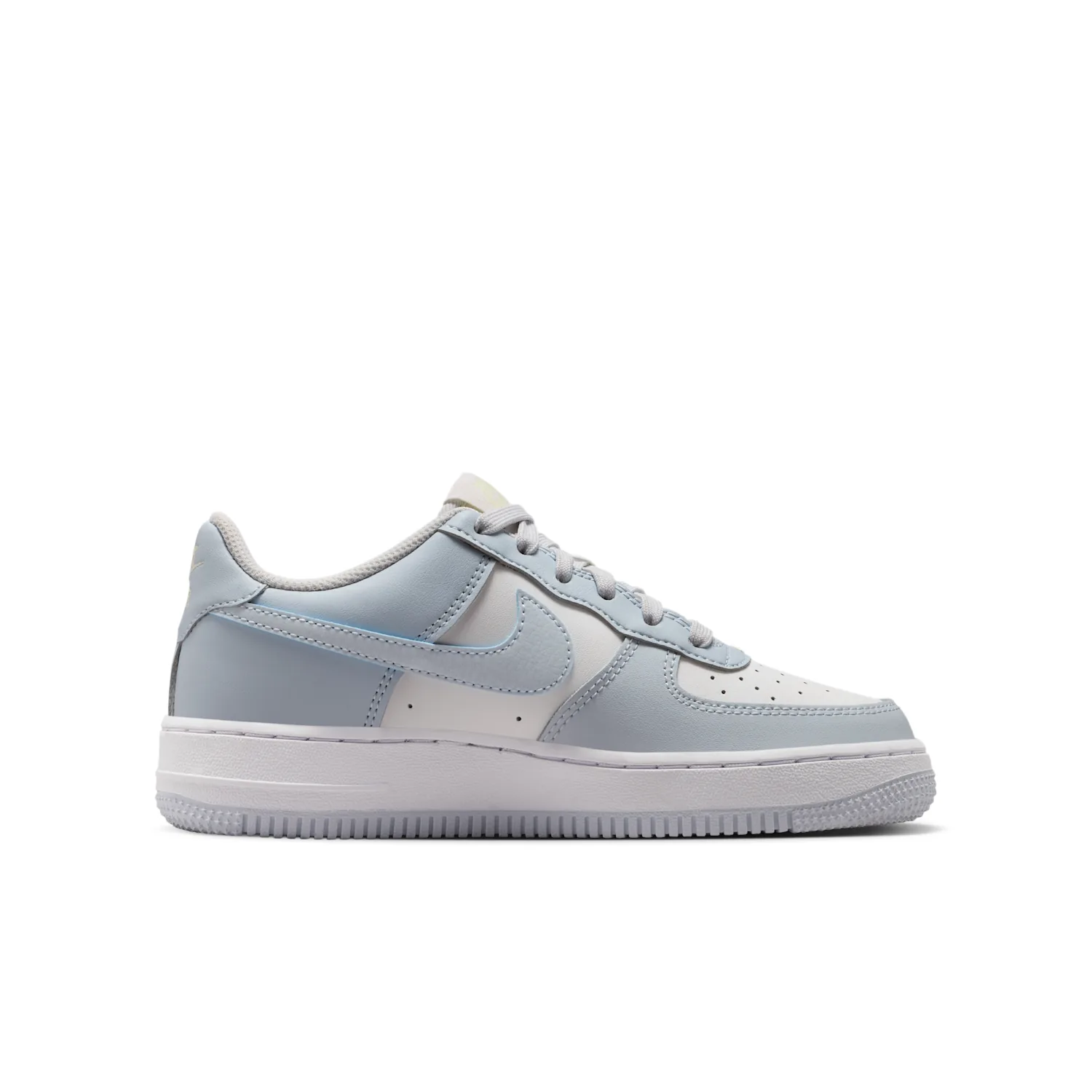 Nike Air Force 1 image 3