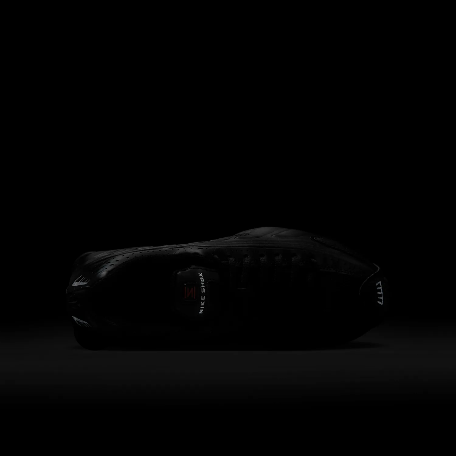 Nike Shox R4 image 12