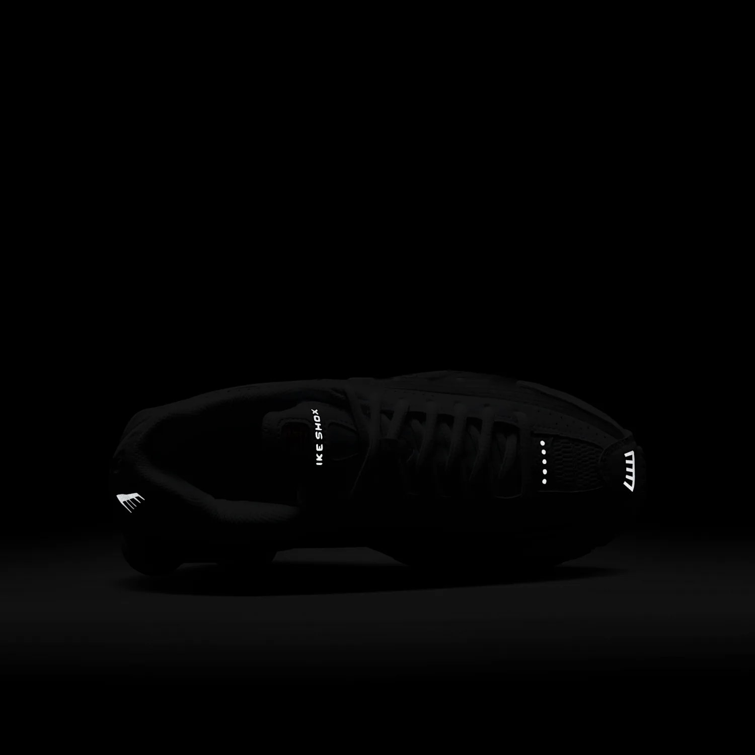 Nike Shox R4 image 12