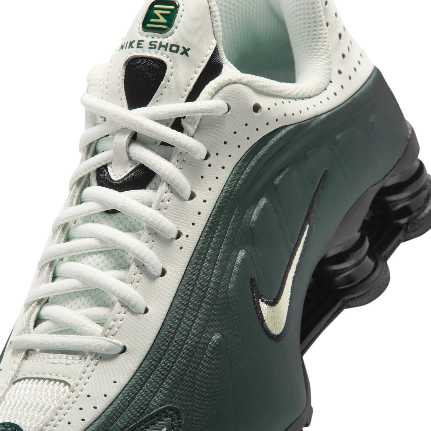 Nike Shox R4 image 7