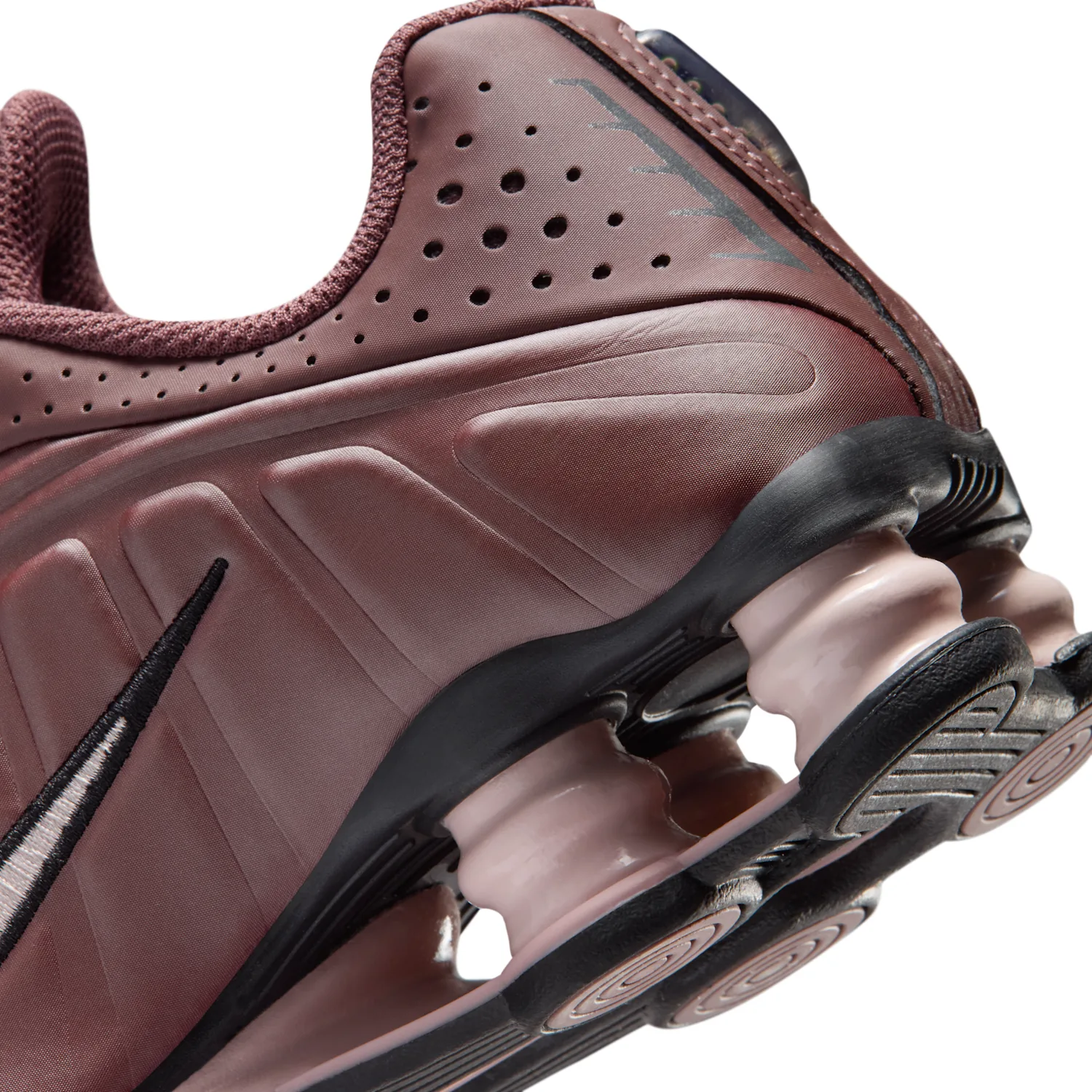 Nike Shox R4 image 8