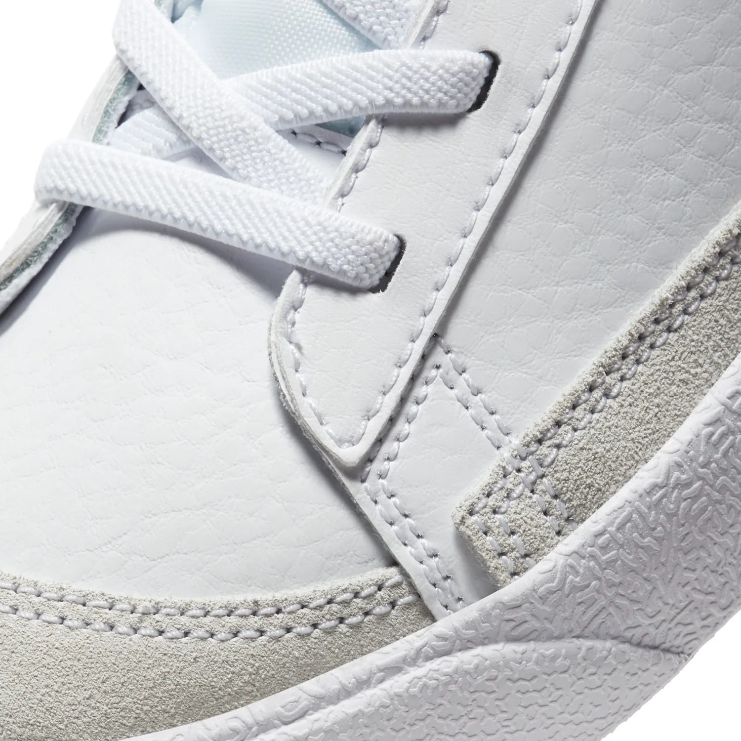 Nike Blazer Mid '77 image 7