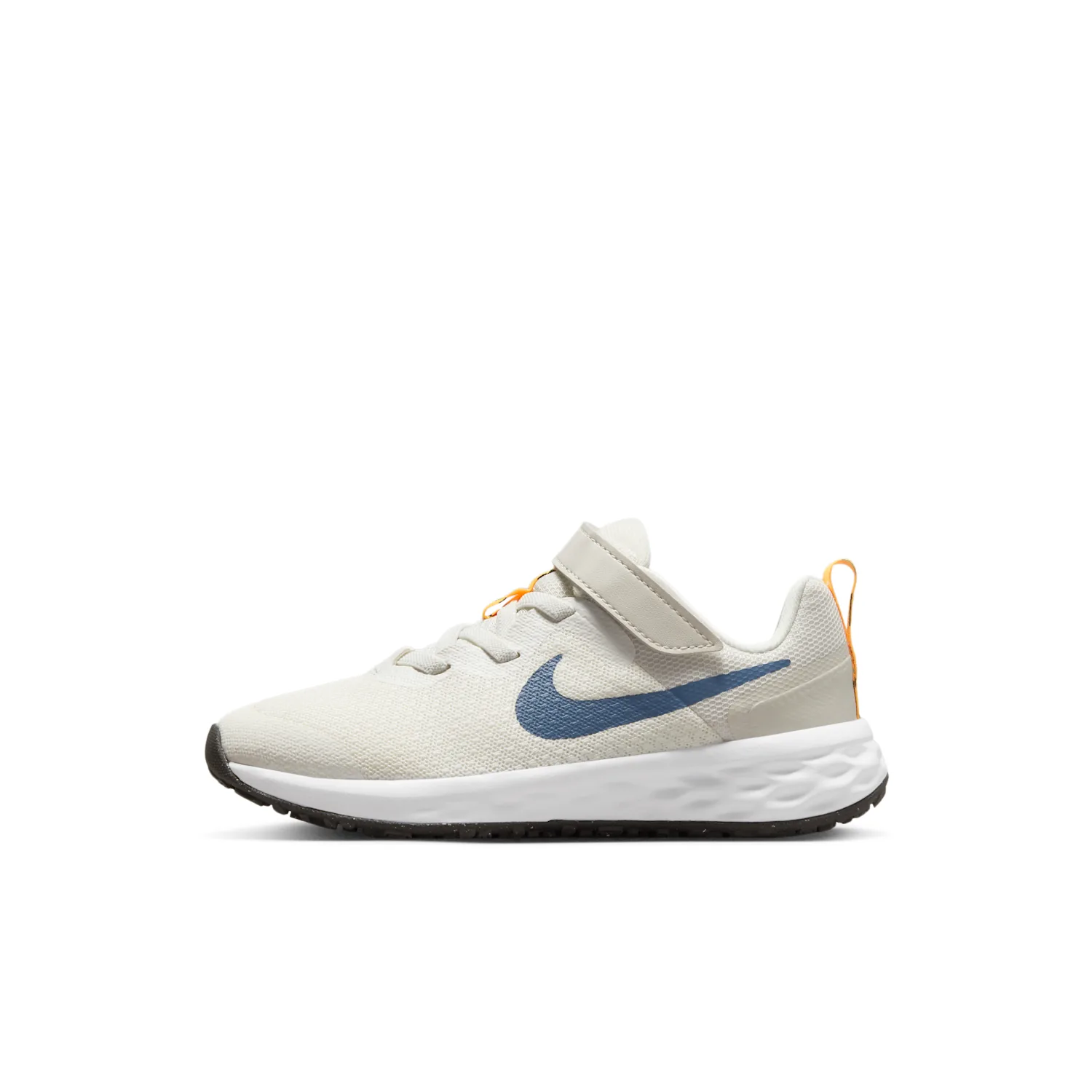 Nike Revolution 6
