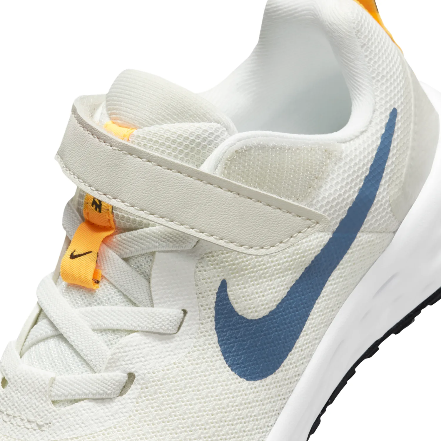 Nike Revolution 6 image 9