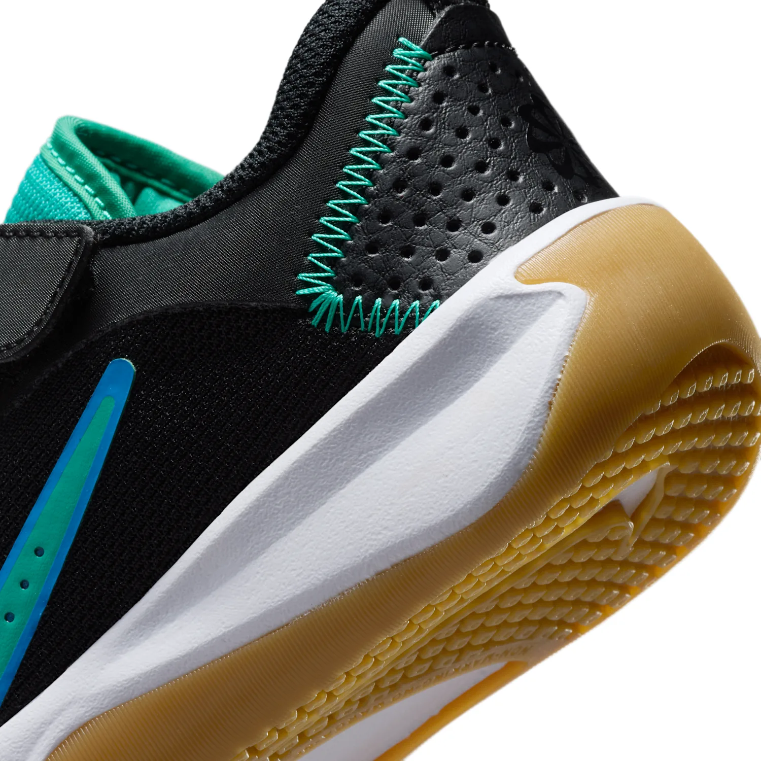 Nike Omni Multi-Court image 8