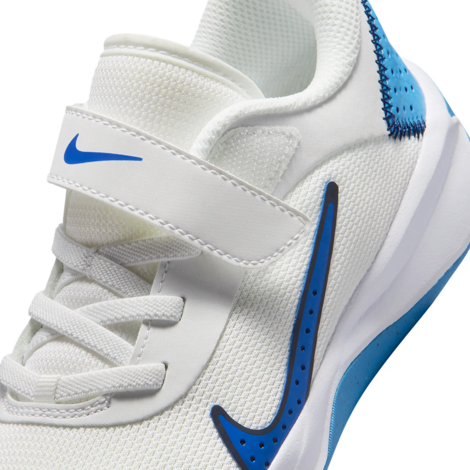 Nike Omni Multi-Court image 7