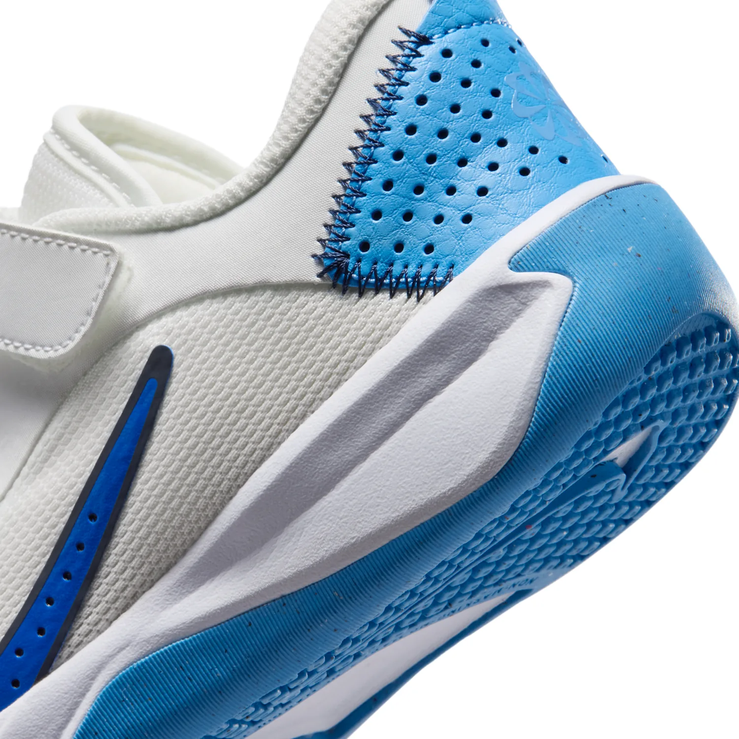 Nike Omni Multi-Court image 8