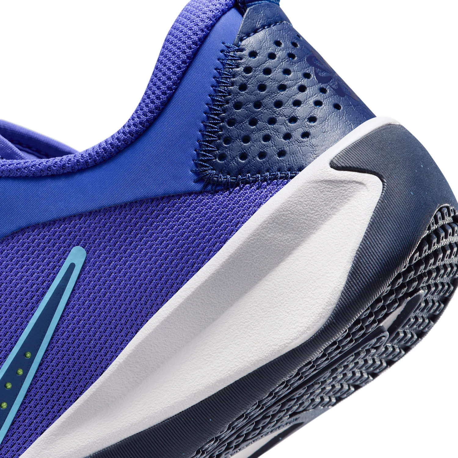 Nike Omni Multi-Court image 8