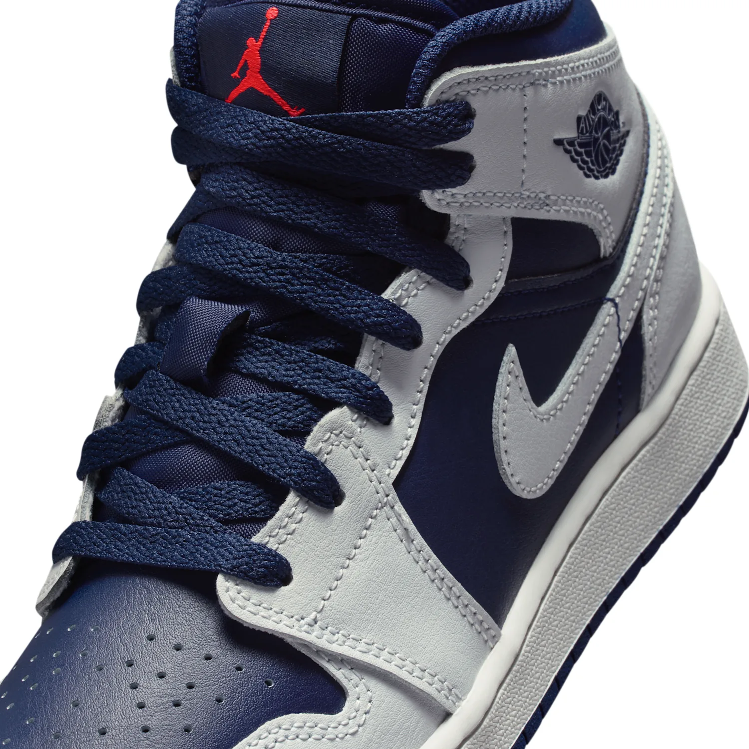 Air Jordan 1 Mid image 7