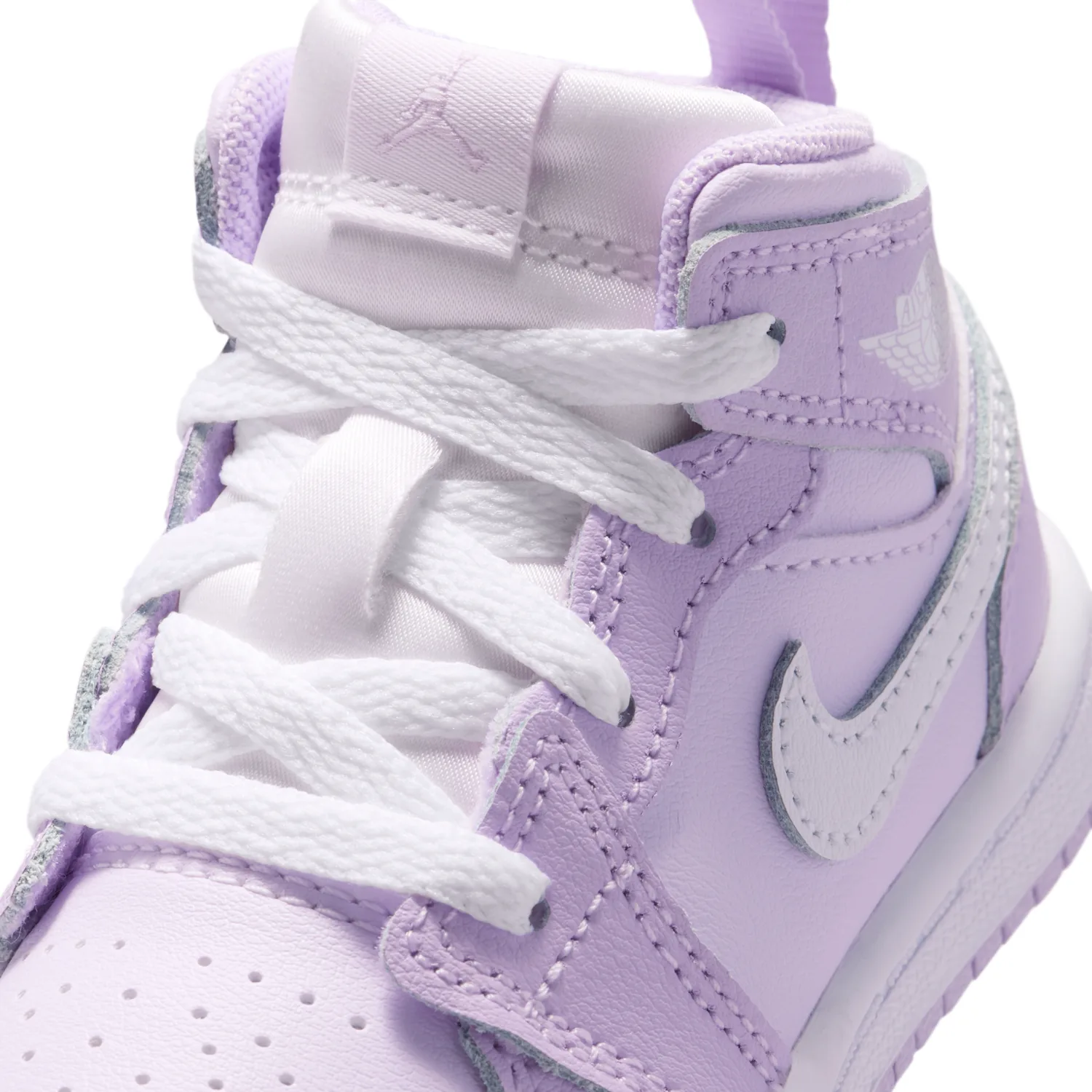 Jordan 1 Mid image 7