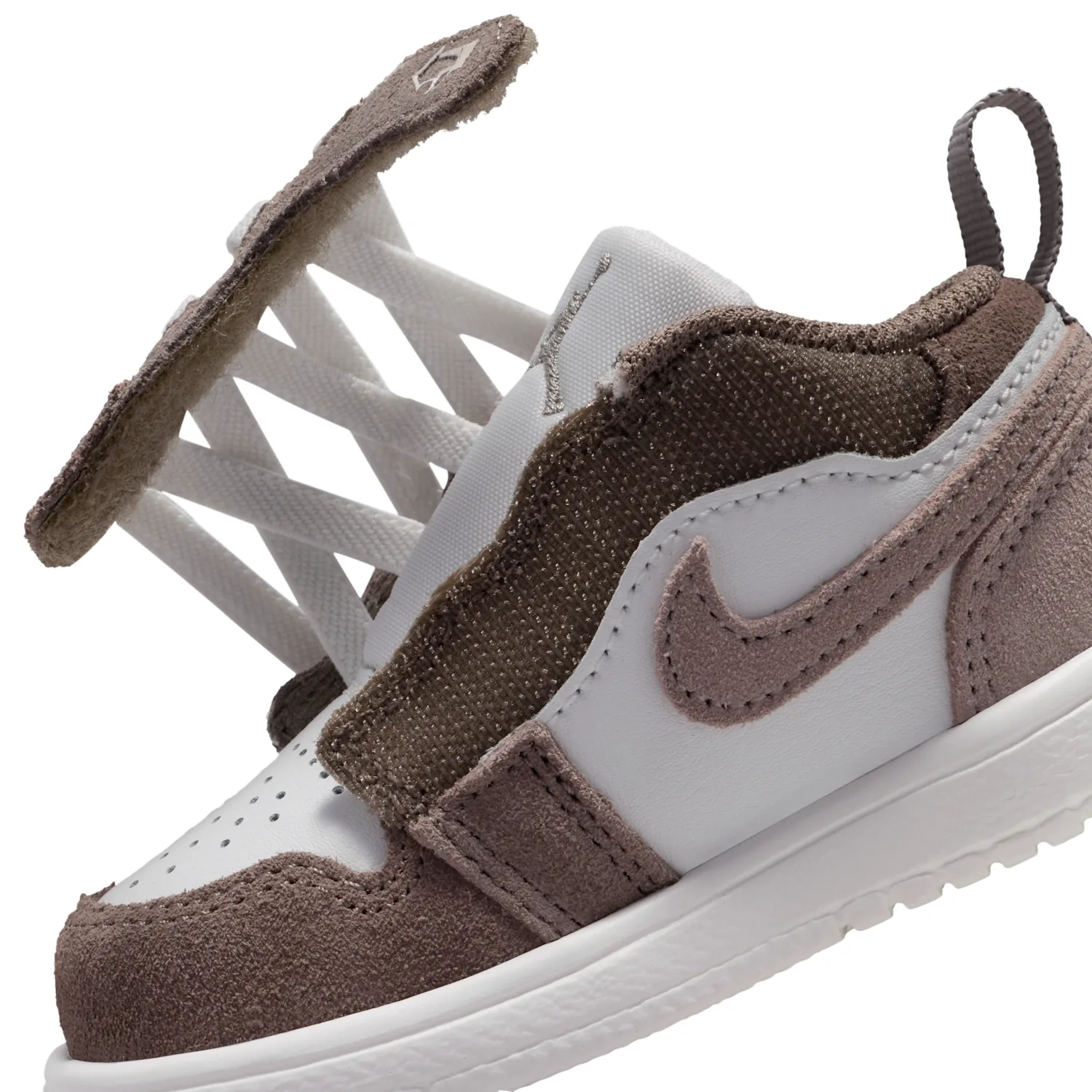 Jordan 1 Low Alt image 8