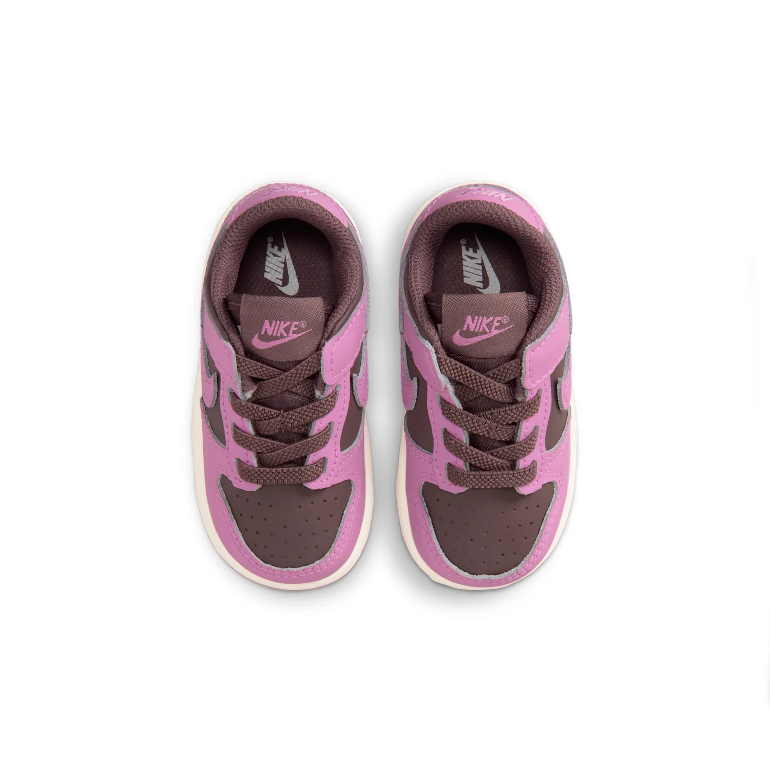 Nike Dunk Low image 4