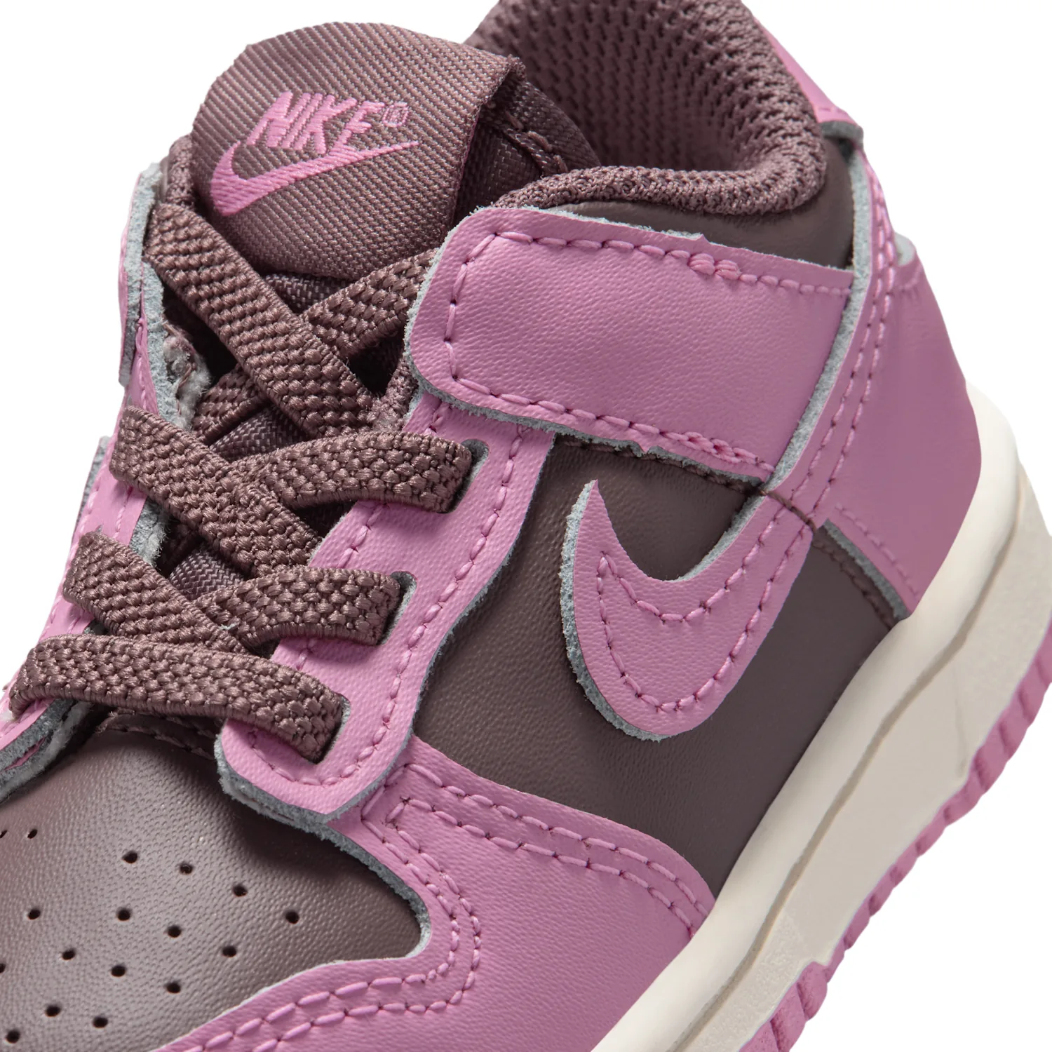 Nike Dunk Low image 7