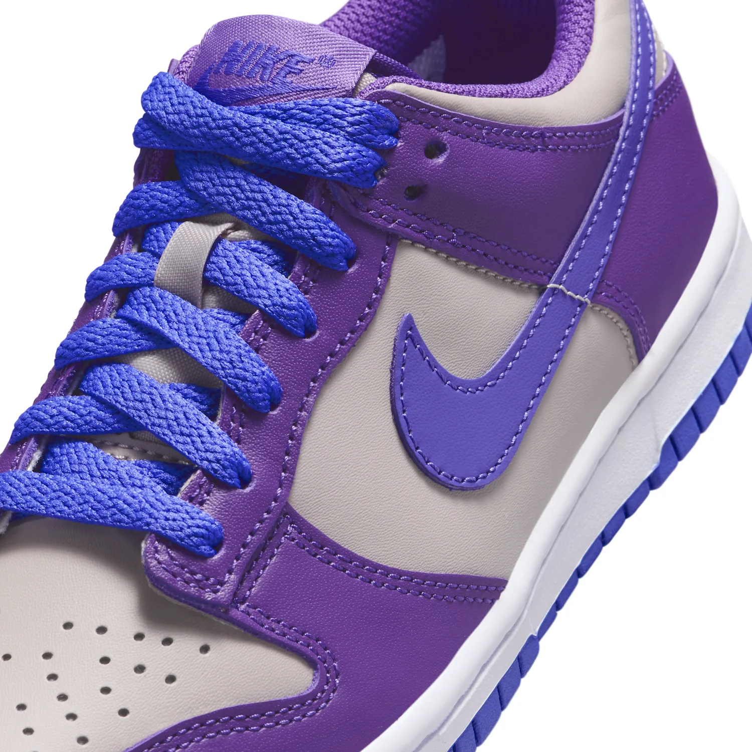 Nike Dunk Low image 7