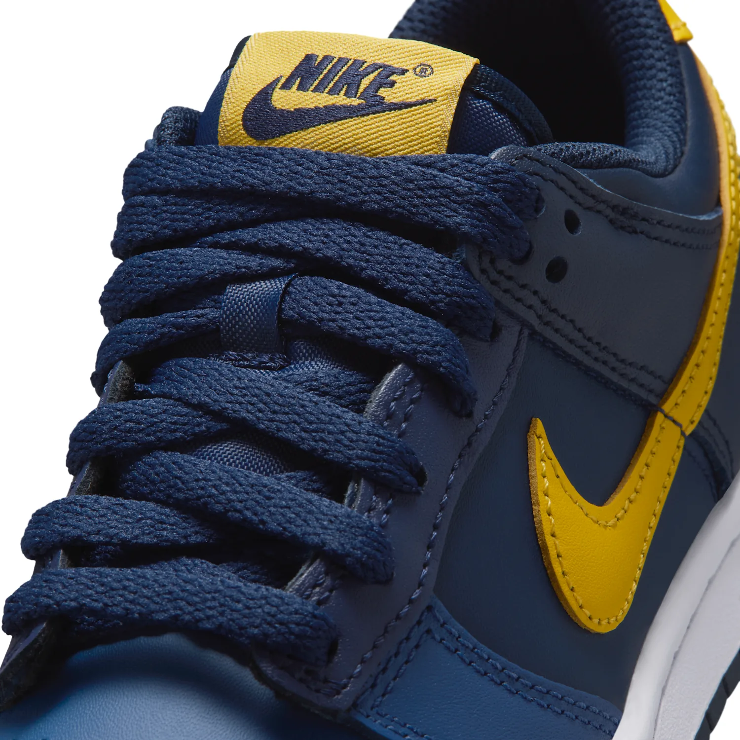 Nike Dunk Low image 7