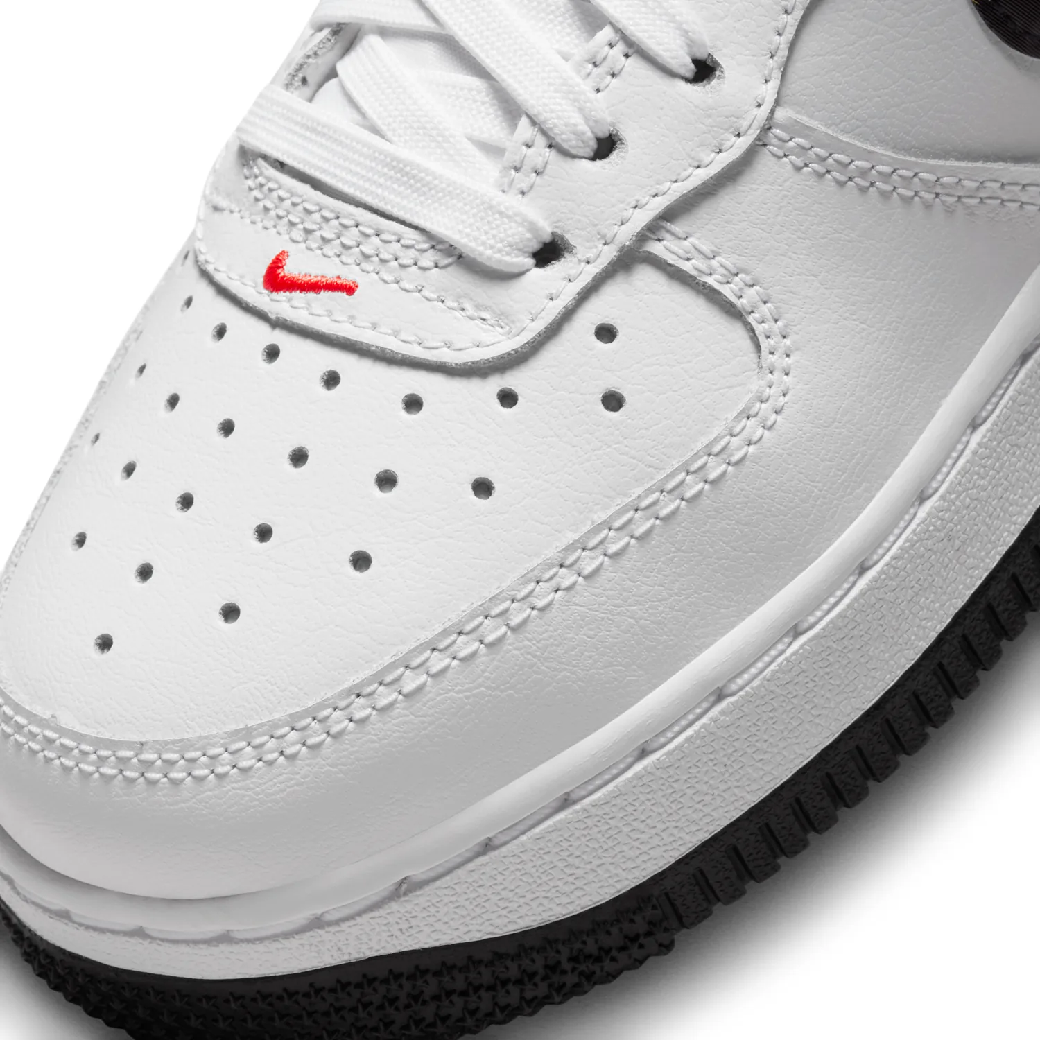 Nike Air Force 1 High image 8