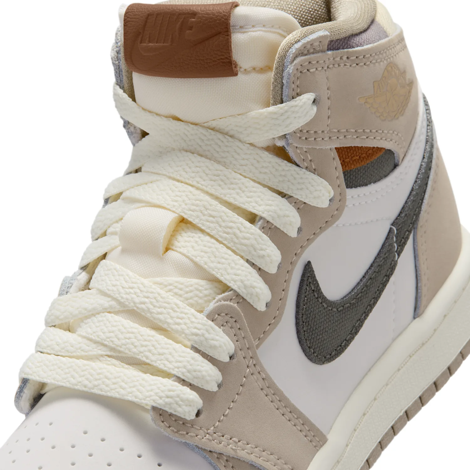 Jordan 1 Retro High OG image 8