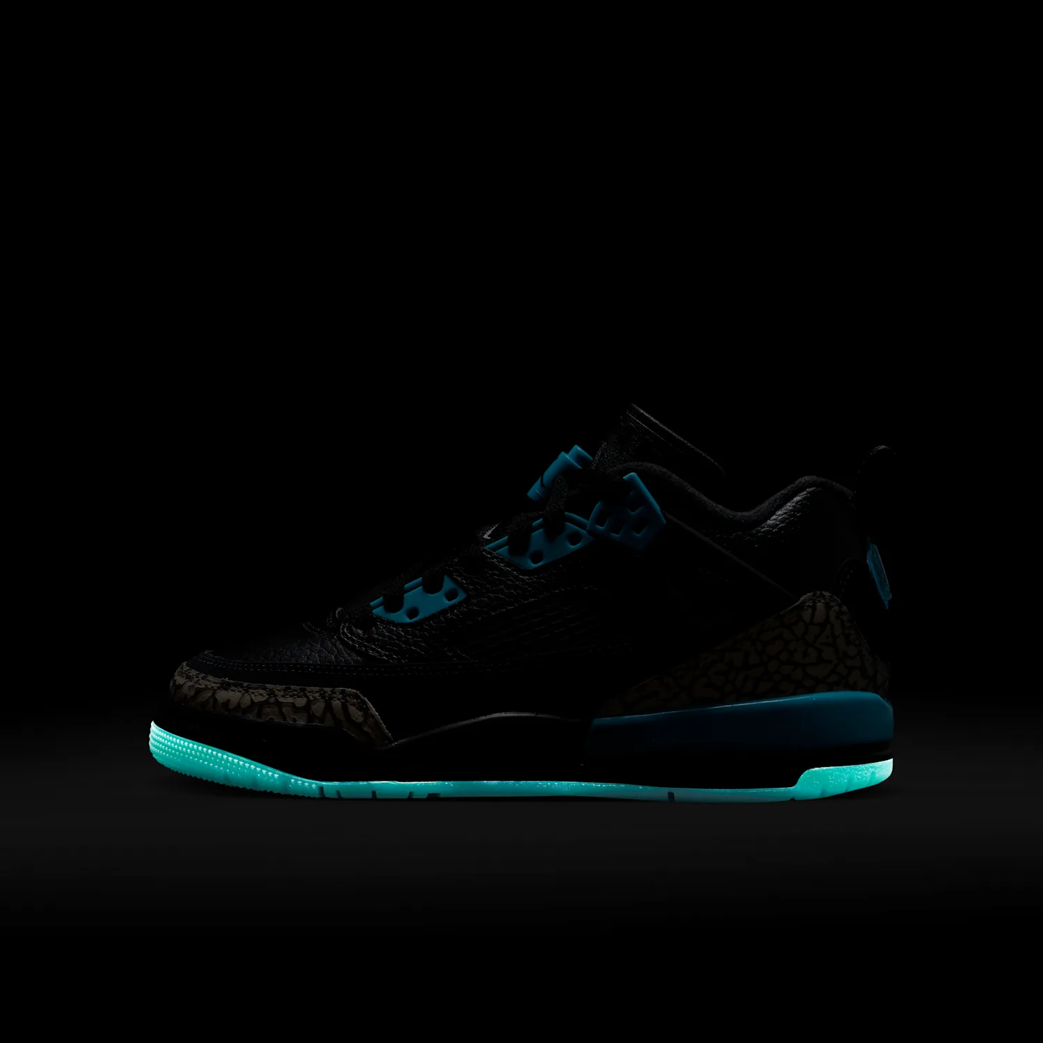 Jordan Spizike Low image 9