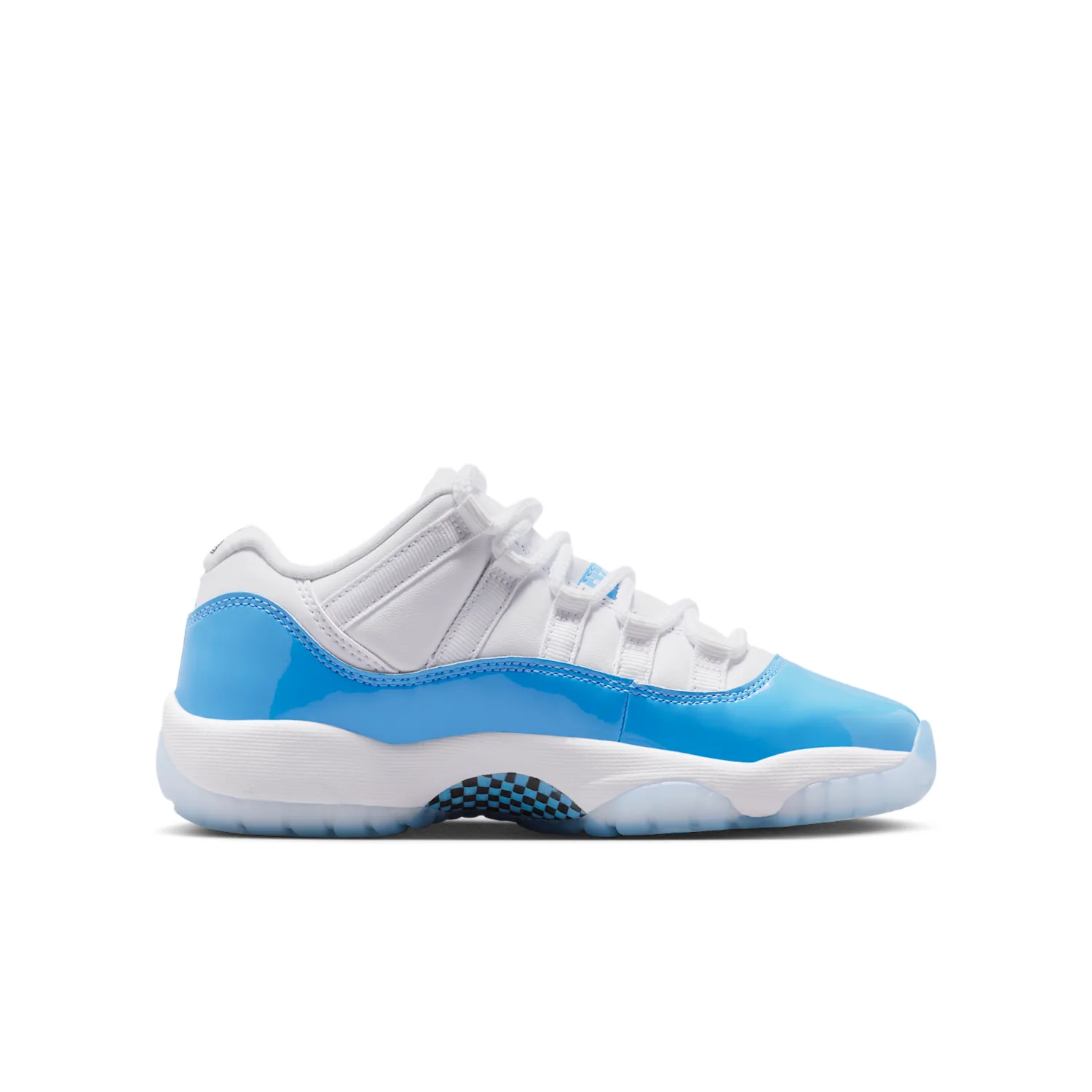 Air Jordan 11 Retro Low image 4