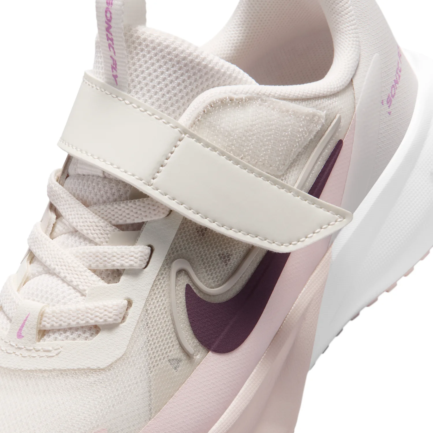 Nike Sonic Fly image 7