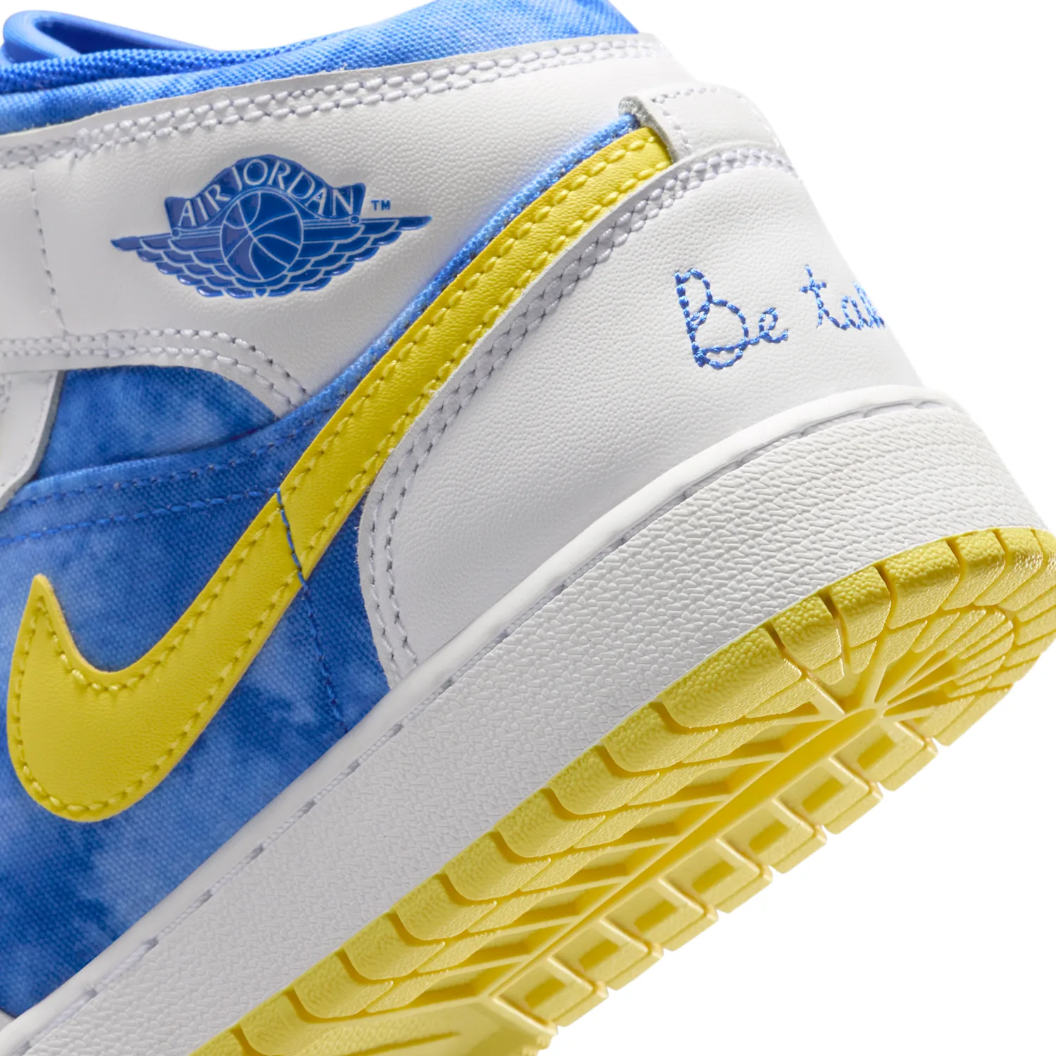 Air Jordan 1 Mid Sneaker School image 11