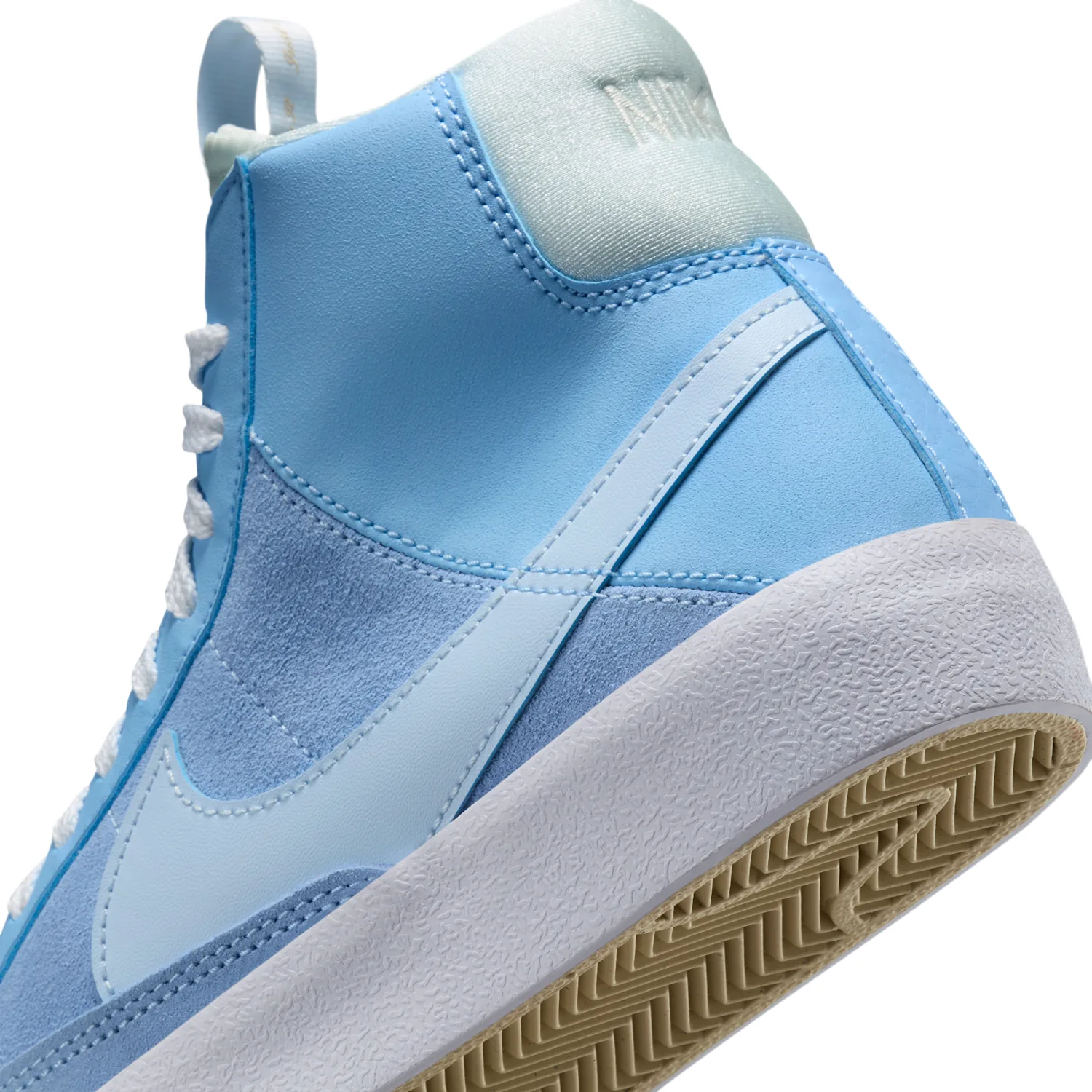 Nike Blazer Mid '77 SE D image 8