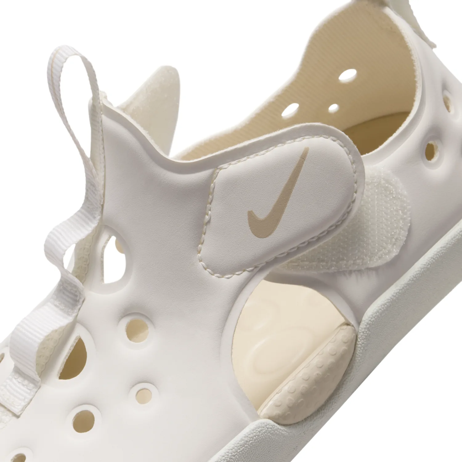 Nike Sunray Protect 4 image 9