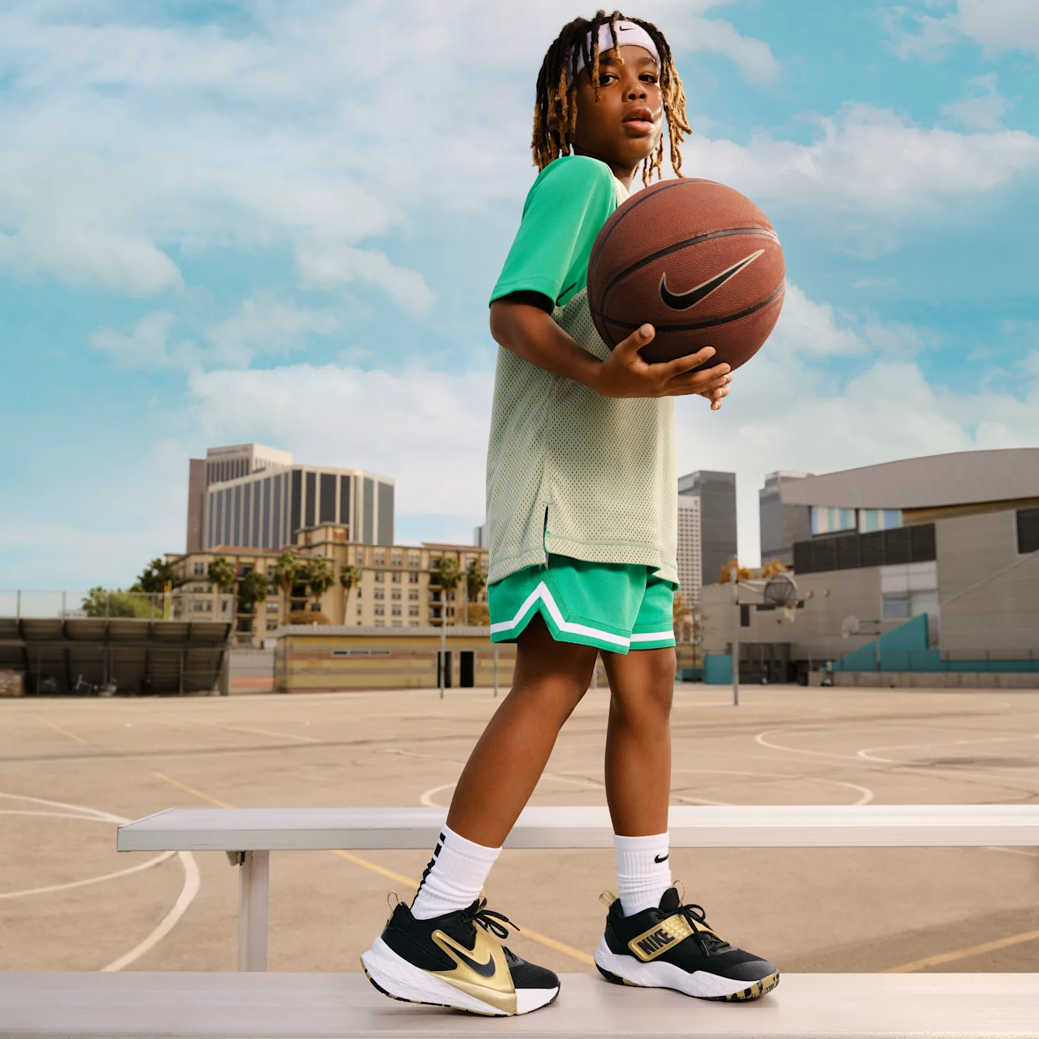 Nike Team Hustle D 12 image 2