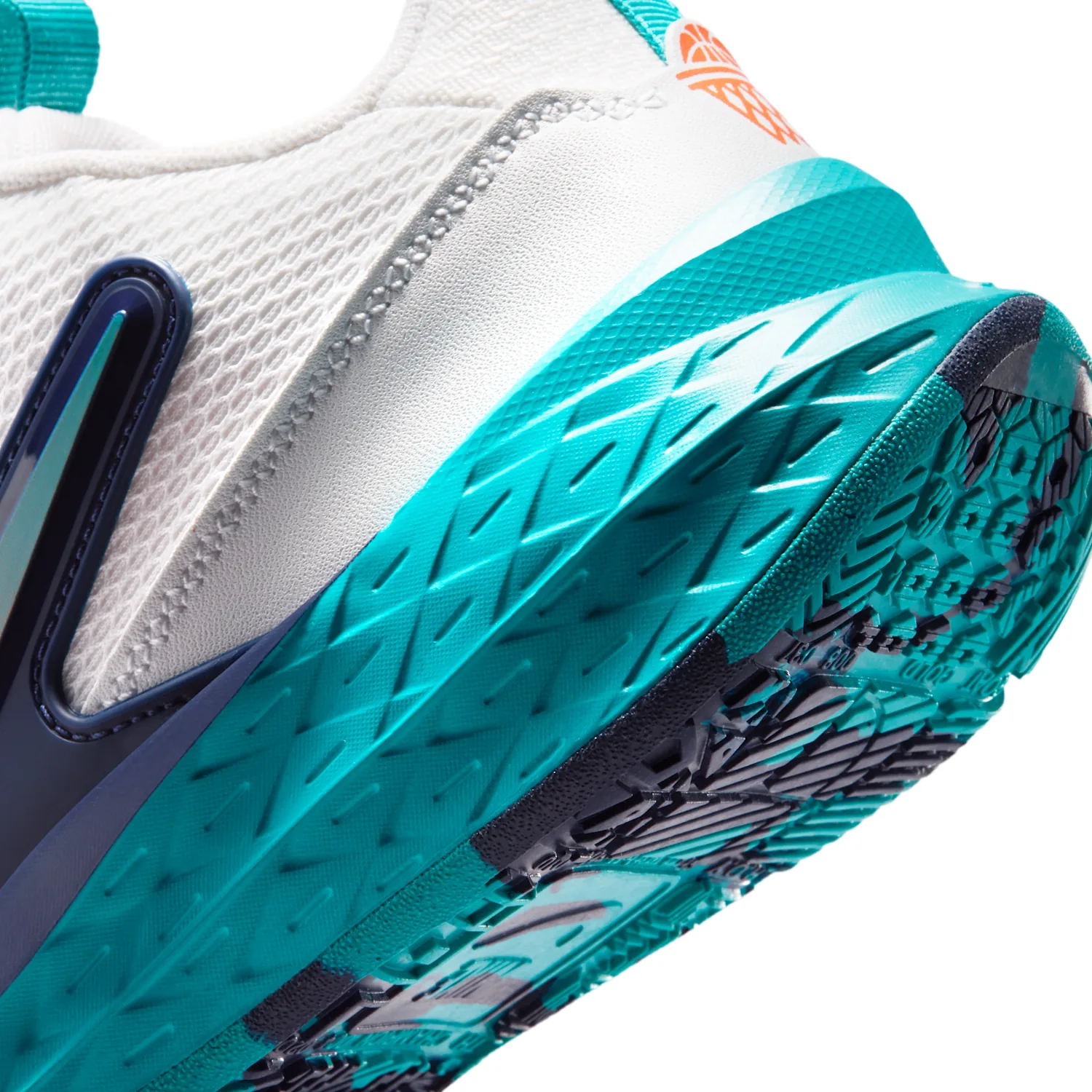 Nike Team Hustle D 12 image 8
