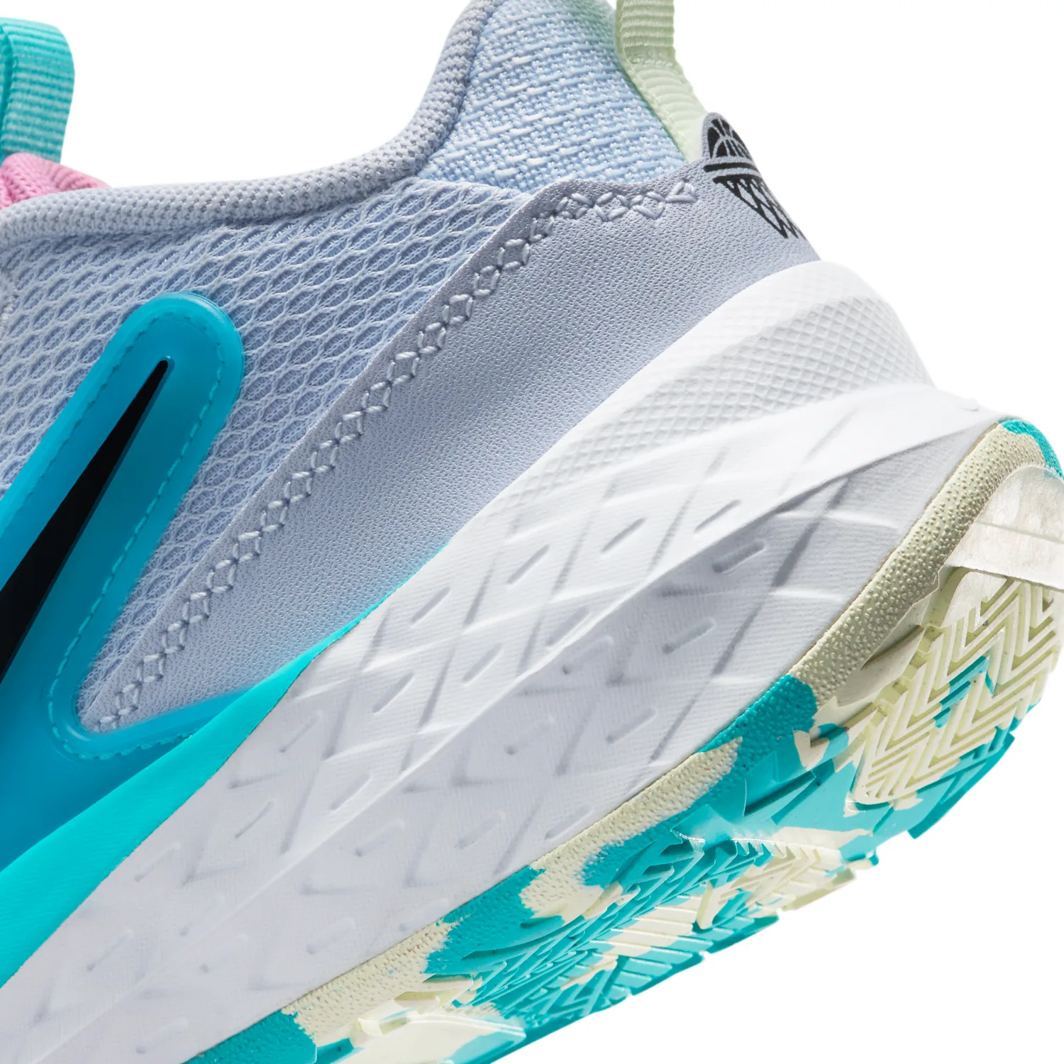 Nike Team Hustle D 12 image 8