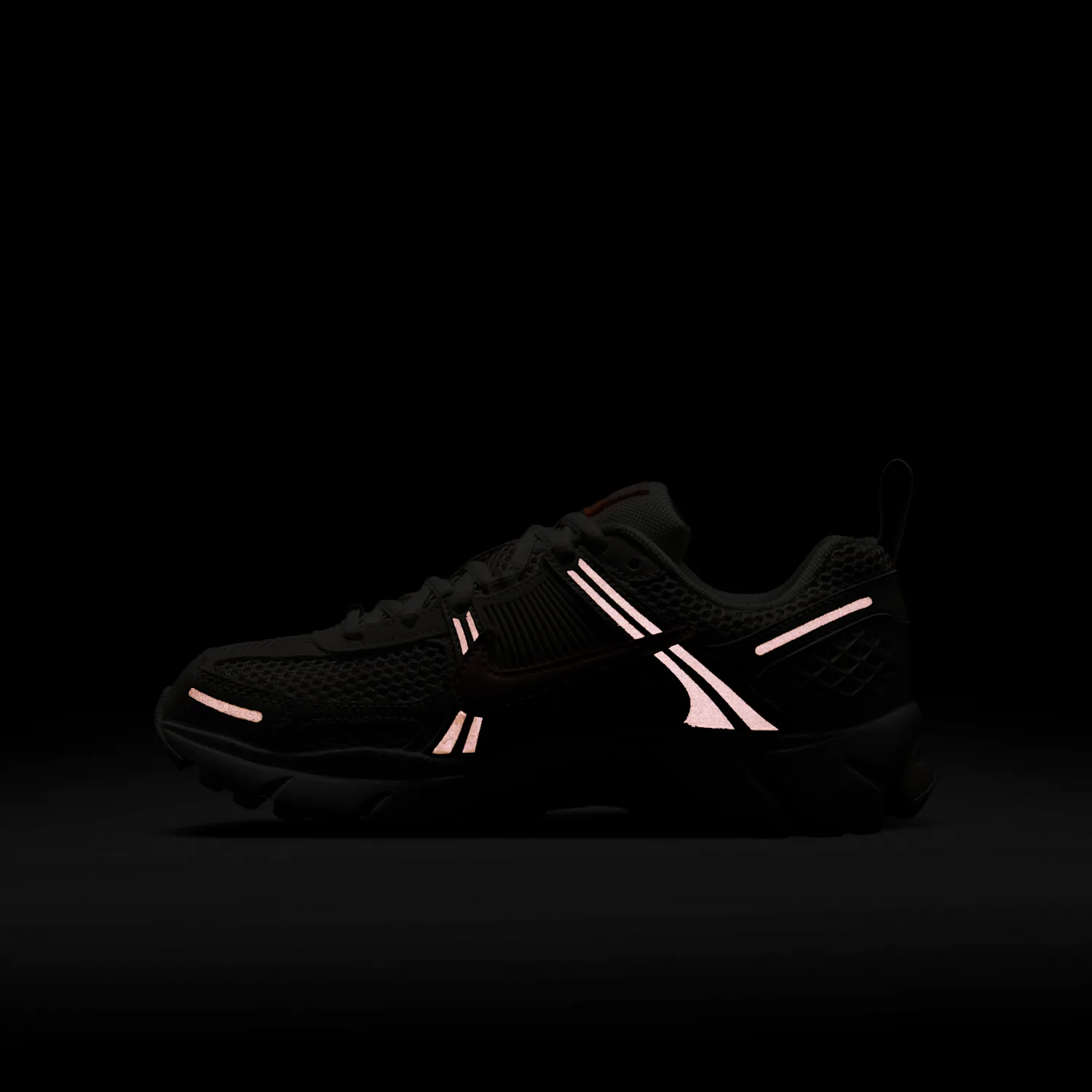 Nike Vomero 5 image 4
