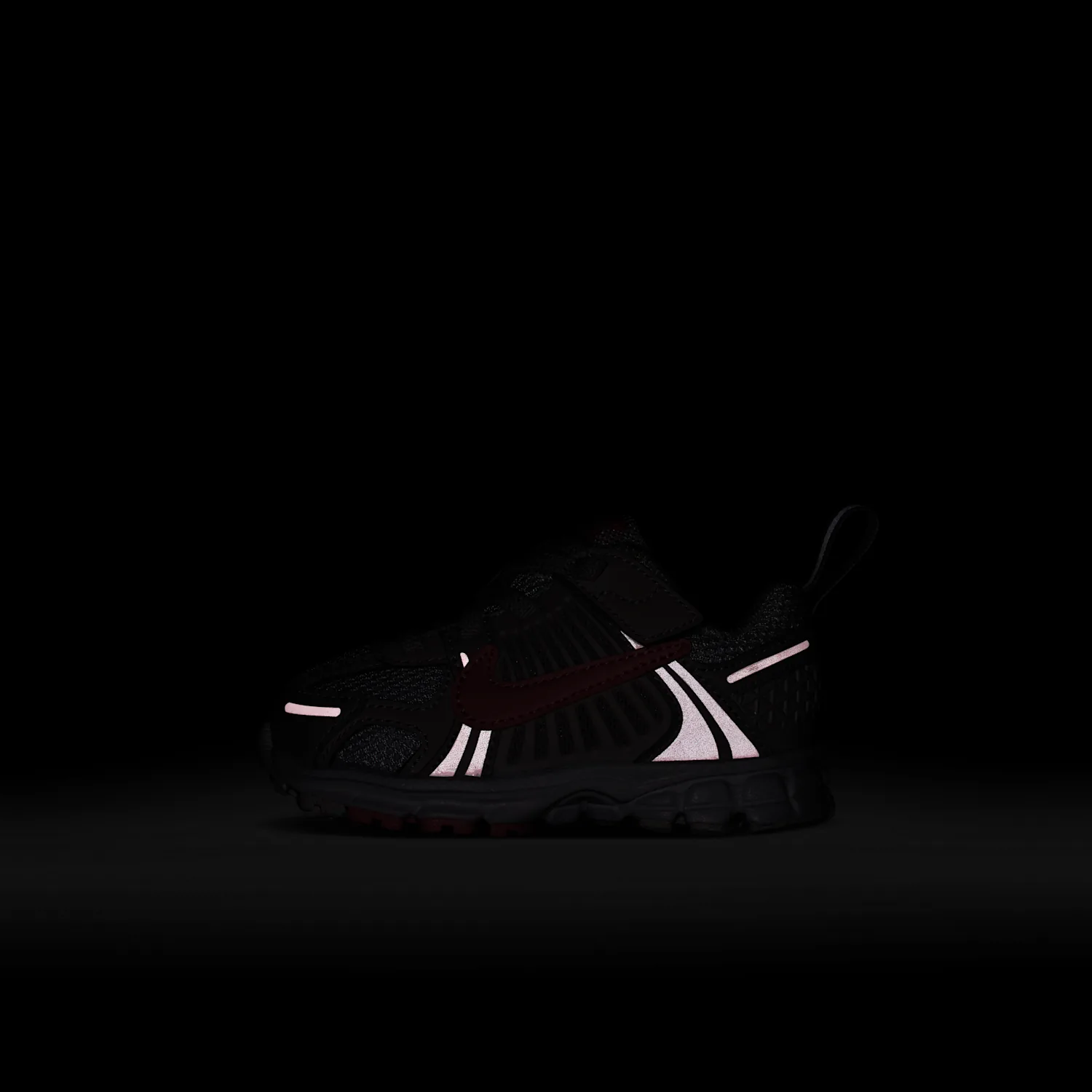 Nike Vomero 5 image 8