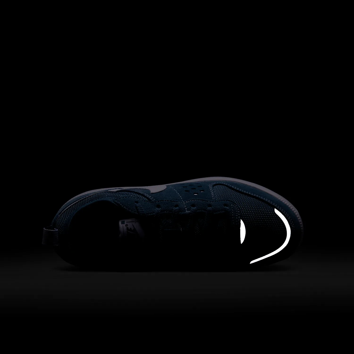 Nike C1TY "Fountain" image 11