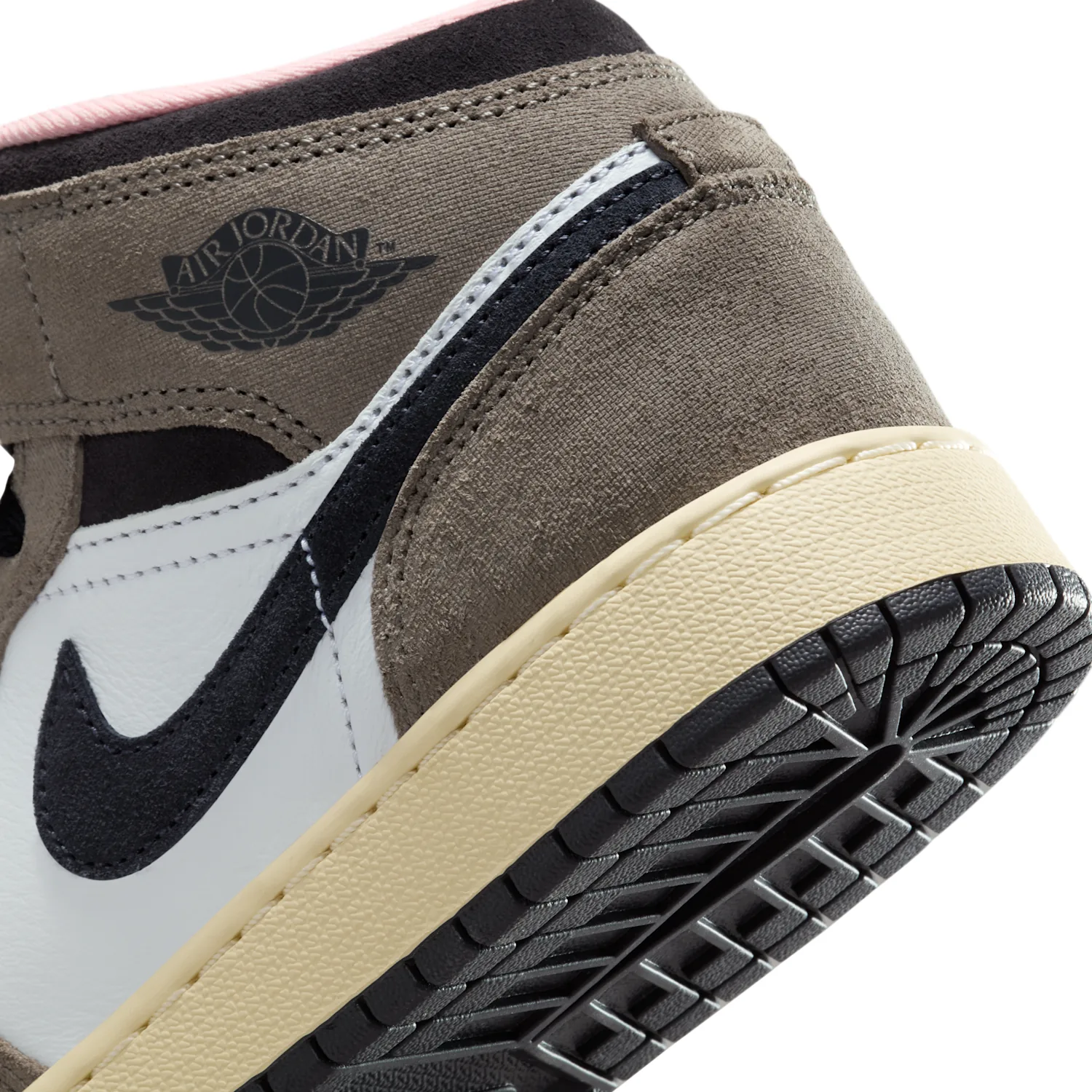Air Jordan 1 Mid SE image 8