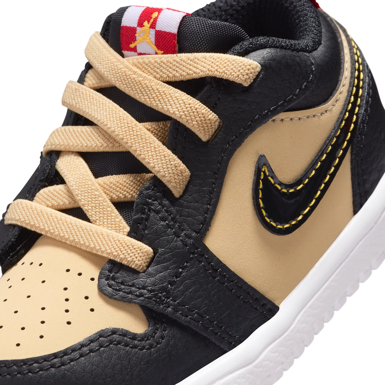 Jordan 1 Low Alt SE image 9