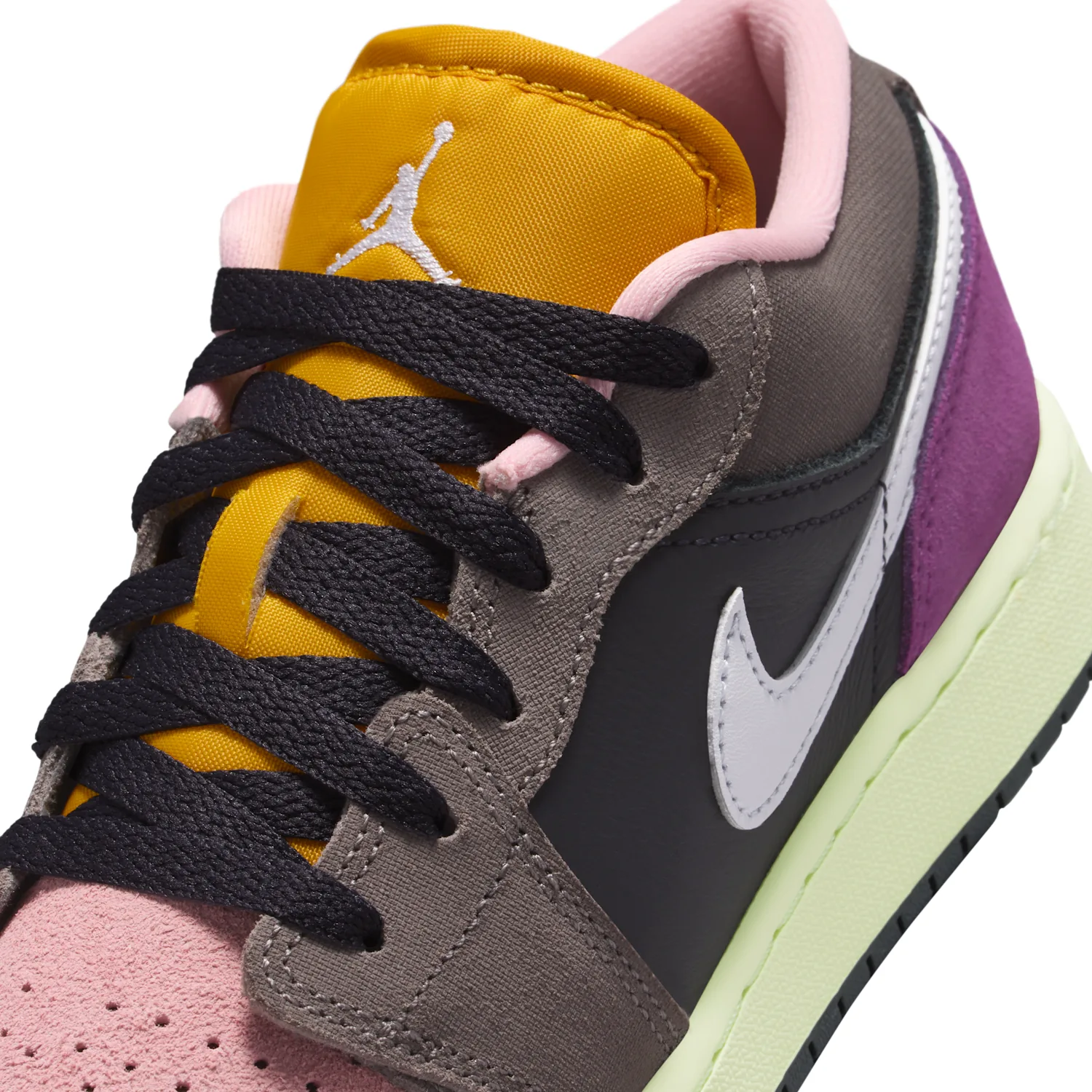 Air Jordan 1 Low SE image 7