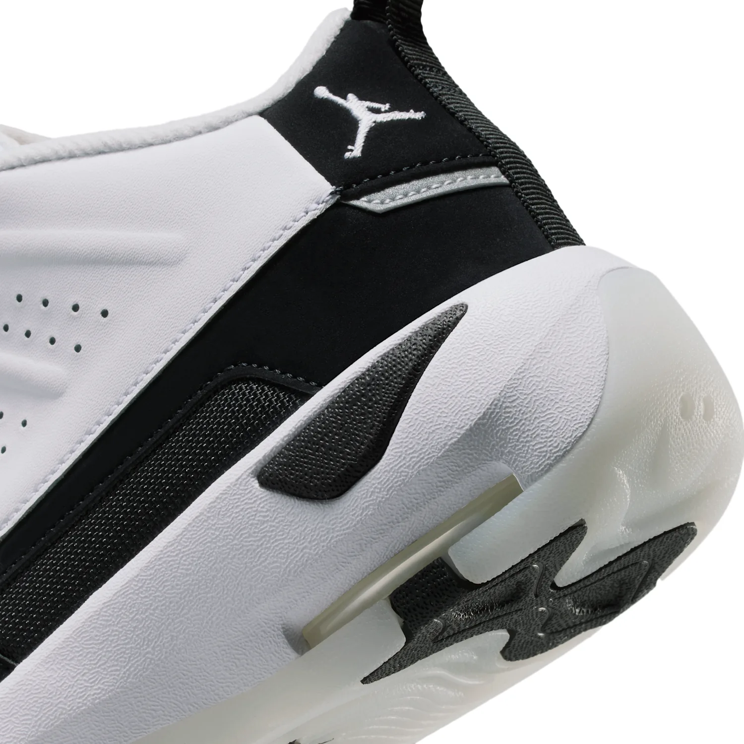 Jordan Max Aura 7 image 8