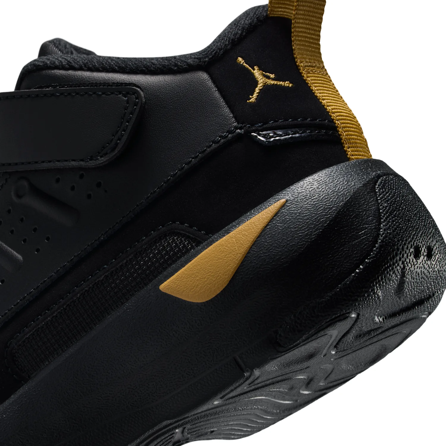 Jordan Max Aura 7 image 8