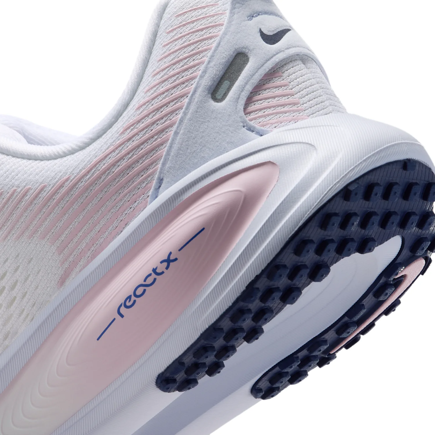Nike Vomero 18 image 8