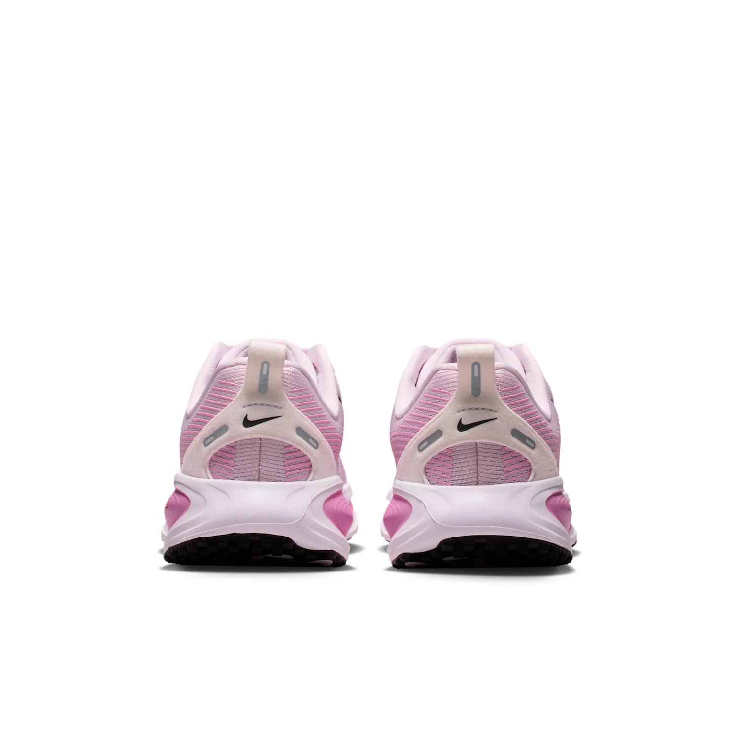 Nike Vomero 18 image 6