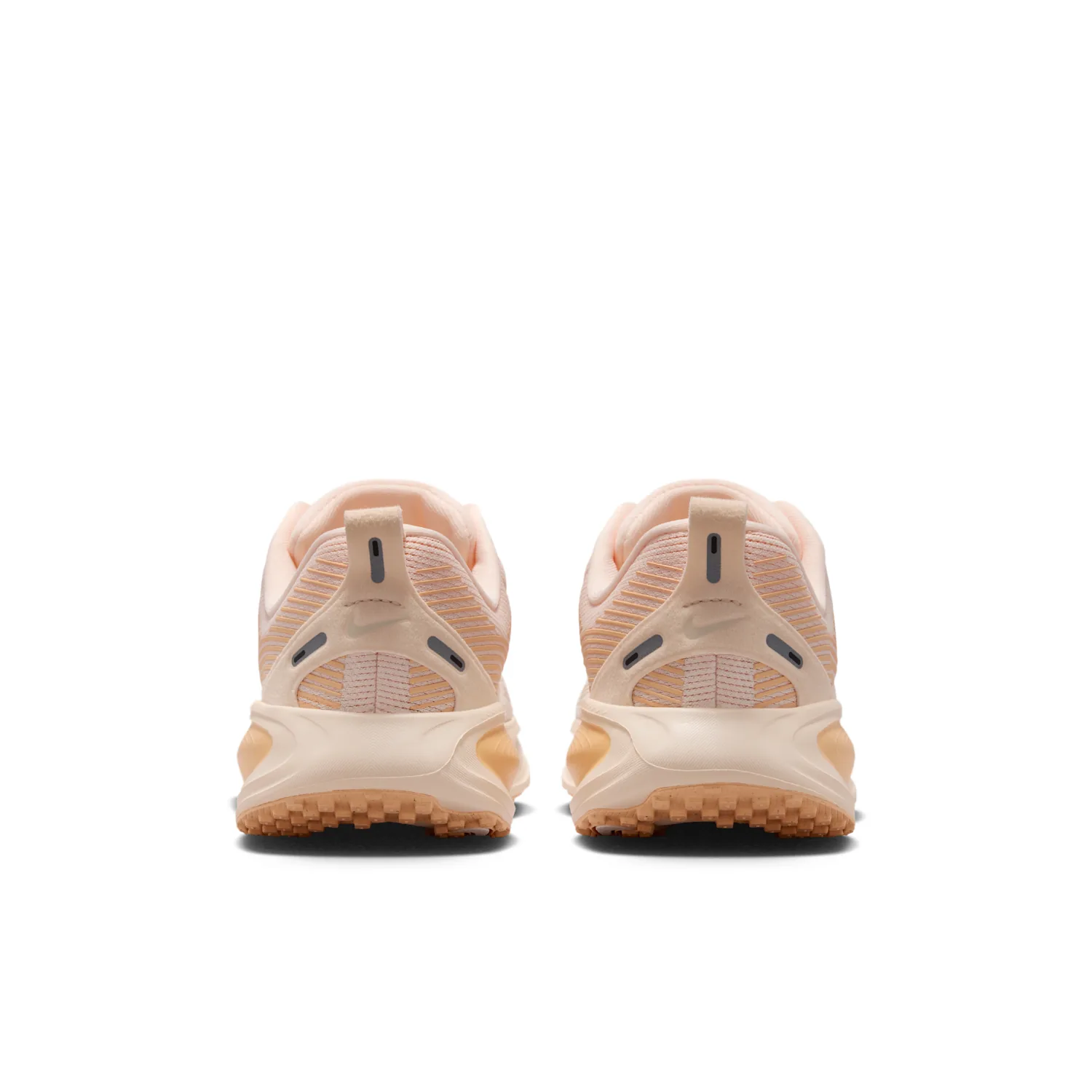 Nike Vomero 18 image 6