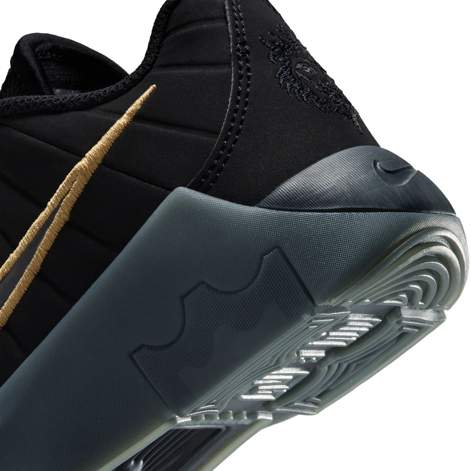 LeBron Witness 9 image 8