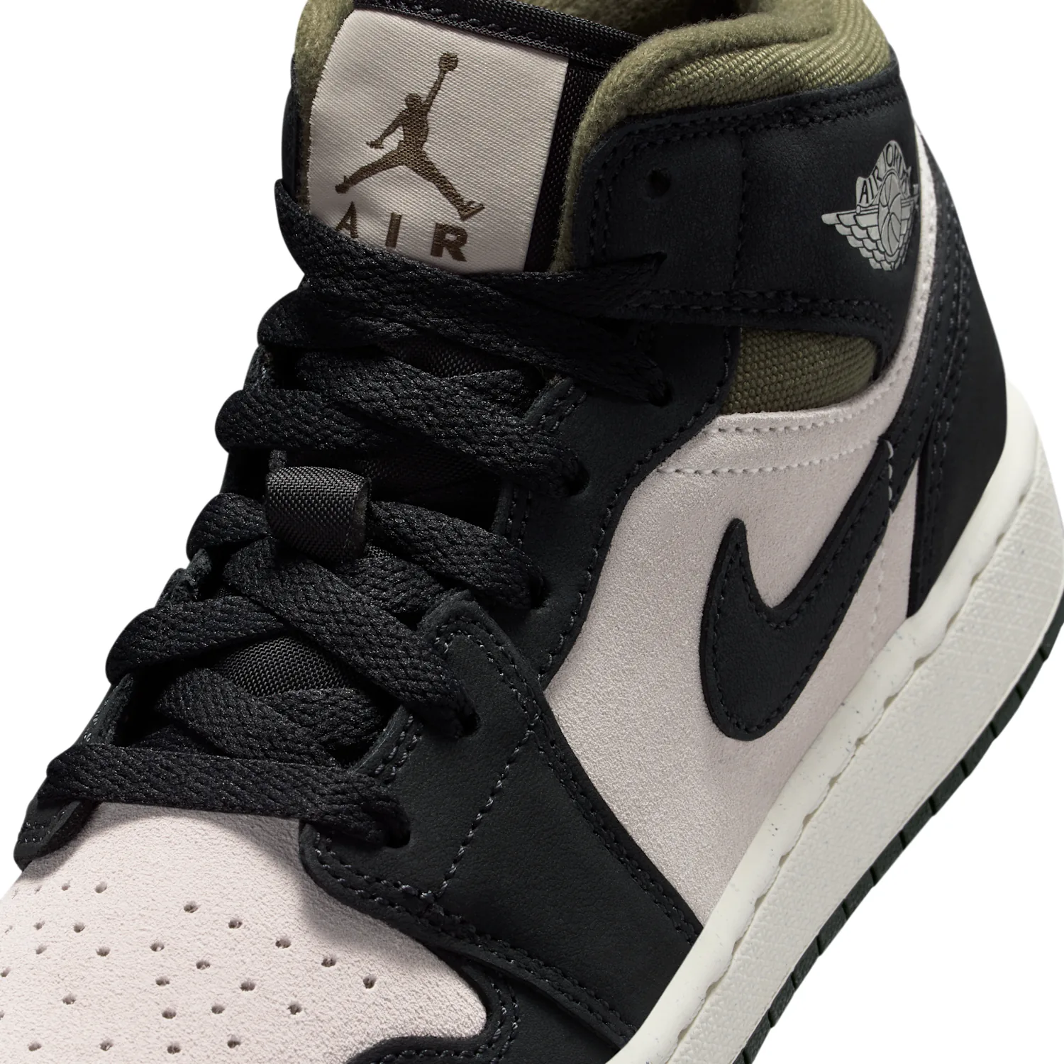 Air Jordan 1 Mid image 7